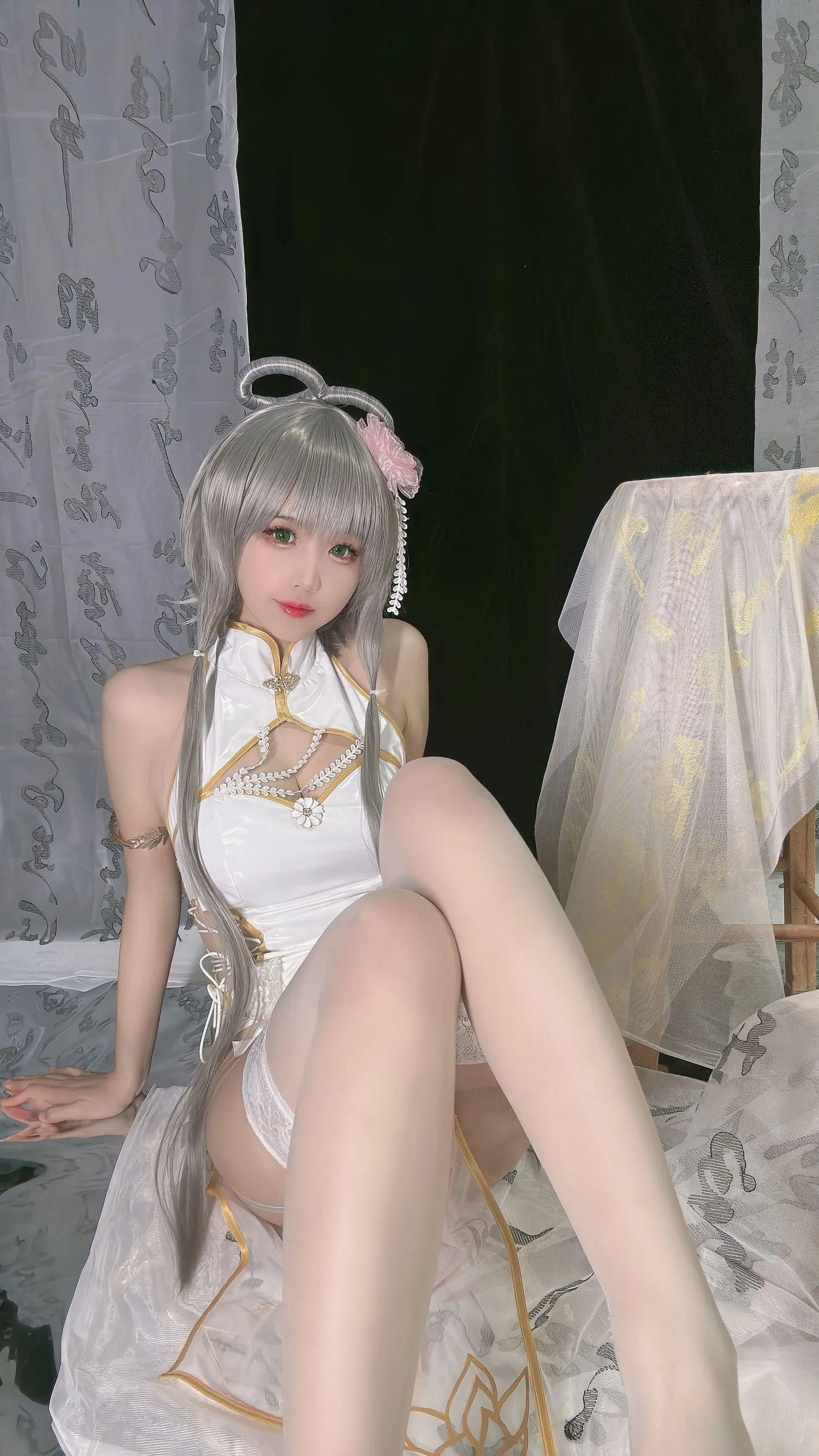 miko酱ww – NO.20 洛天依旗袍 [30P]插图4