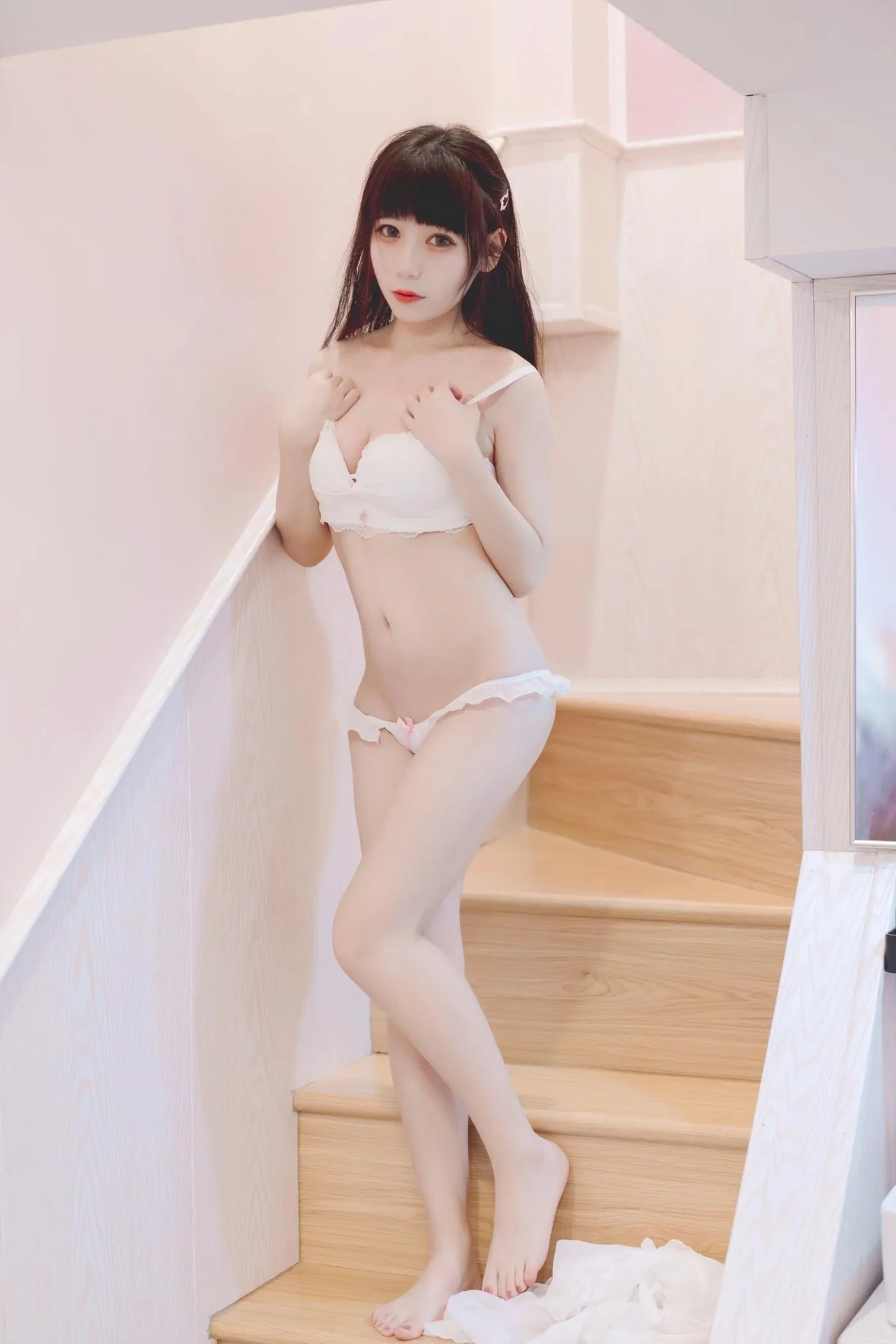 usejan(蓝蓝) – NO.11 奶味软糖 [40P]插图3