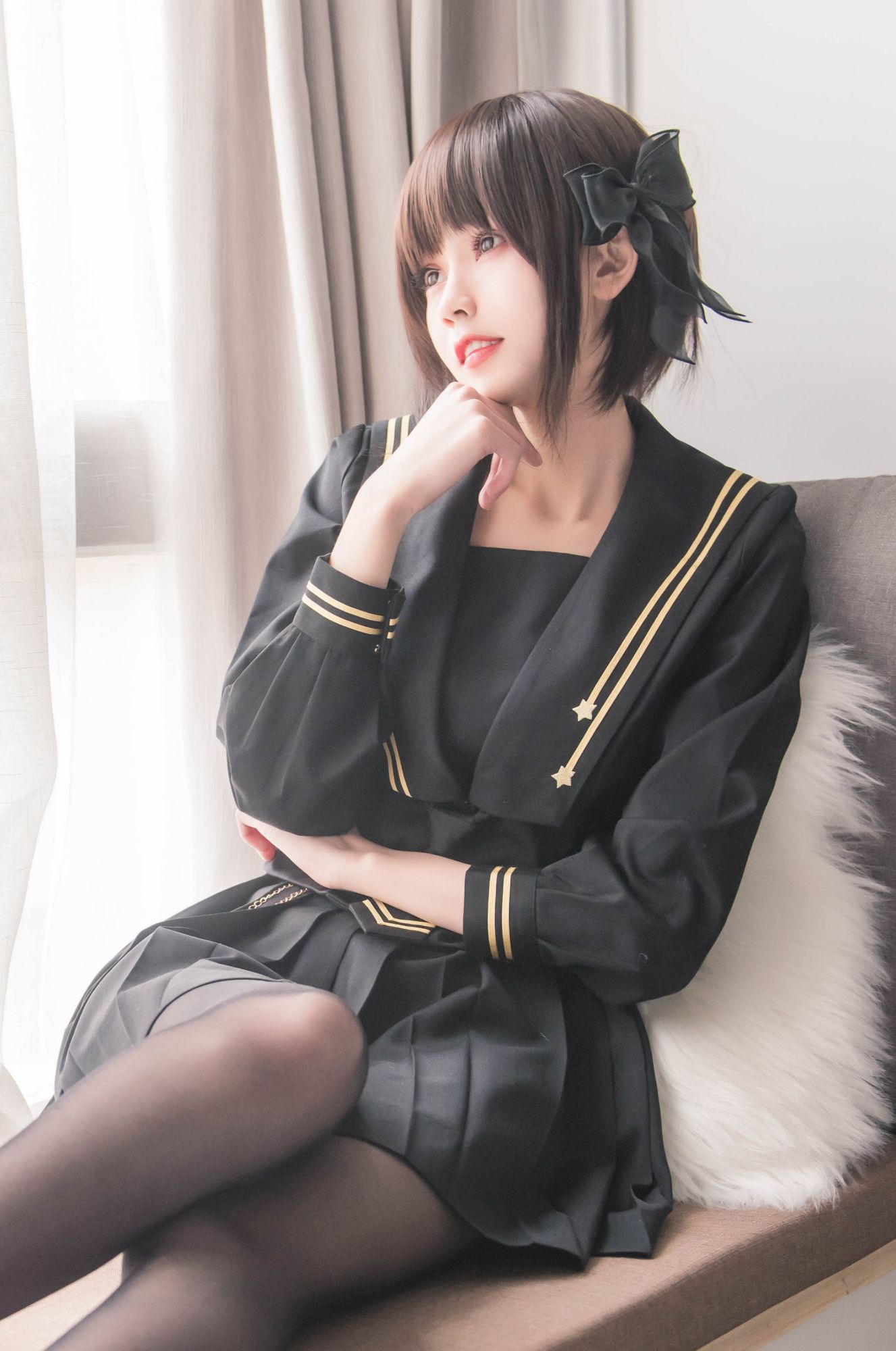 你的负卿03窗台制服插图3