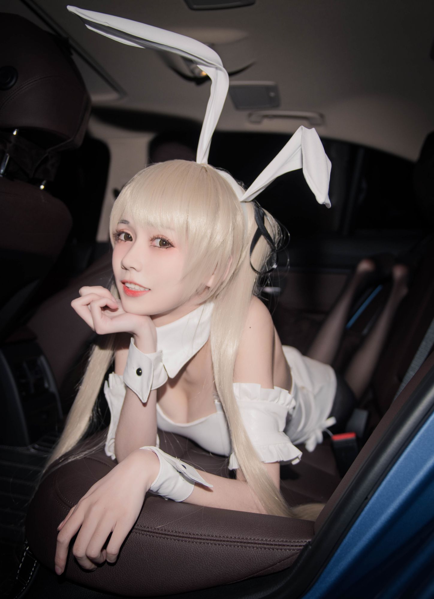 你的负卿07穹妹兔女郎（车内）插图5