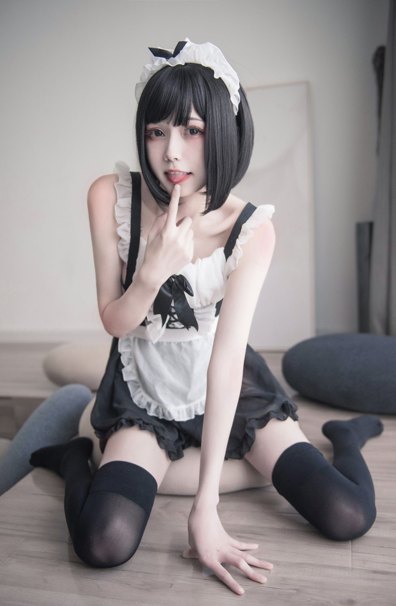 你的负卿11露背女仆插图2