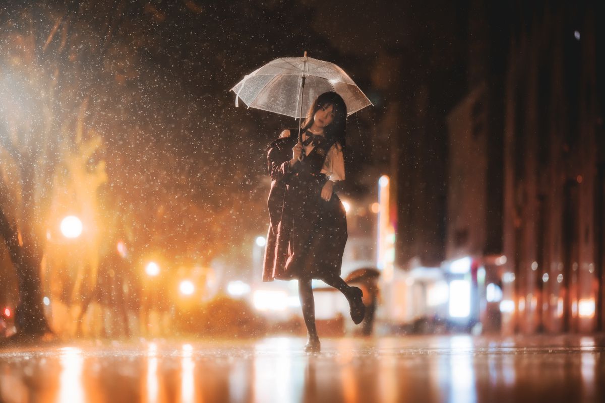 桜桃喵-雨下插图2