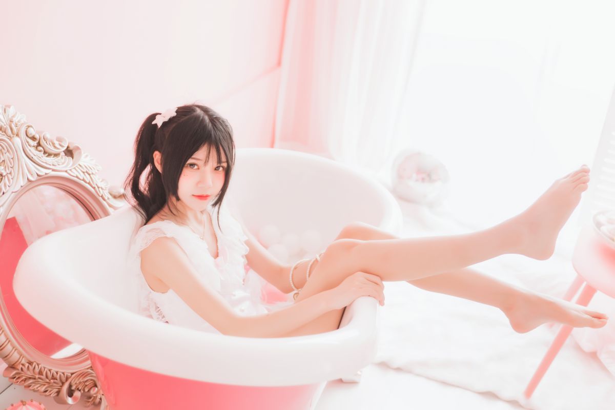 桜桃喵-粉色浴缸插图5