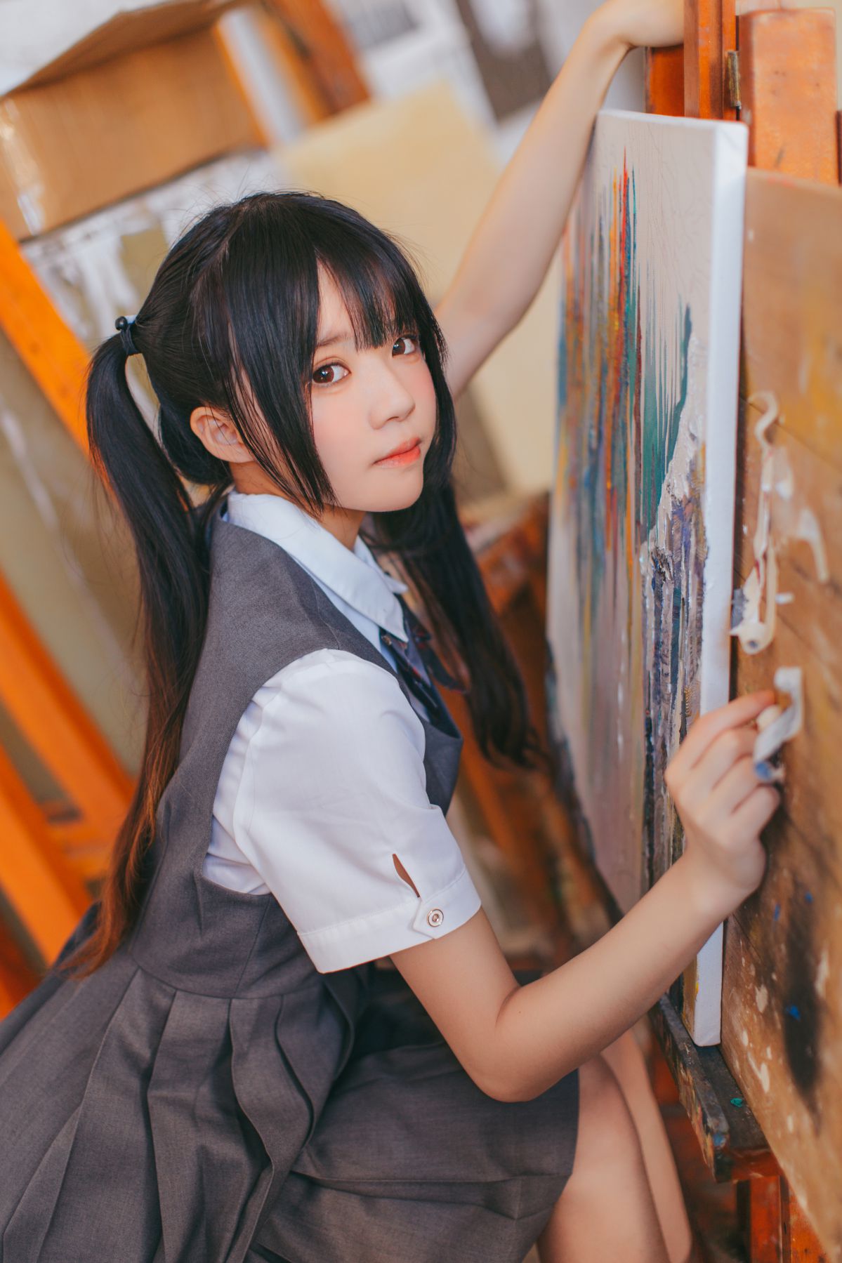 桜桃喵-画室少女插图3