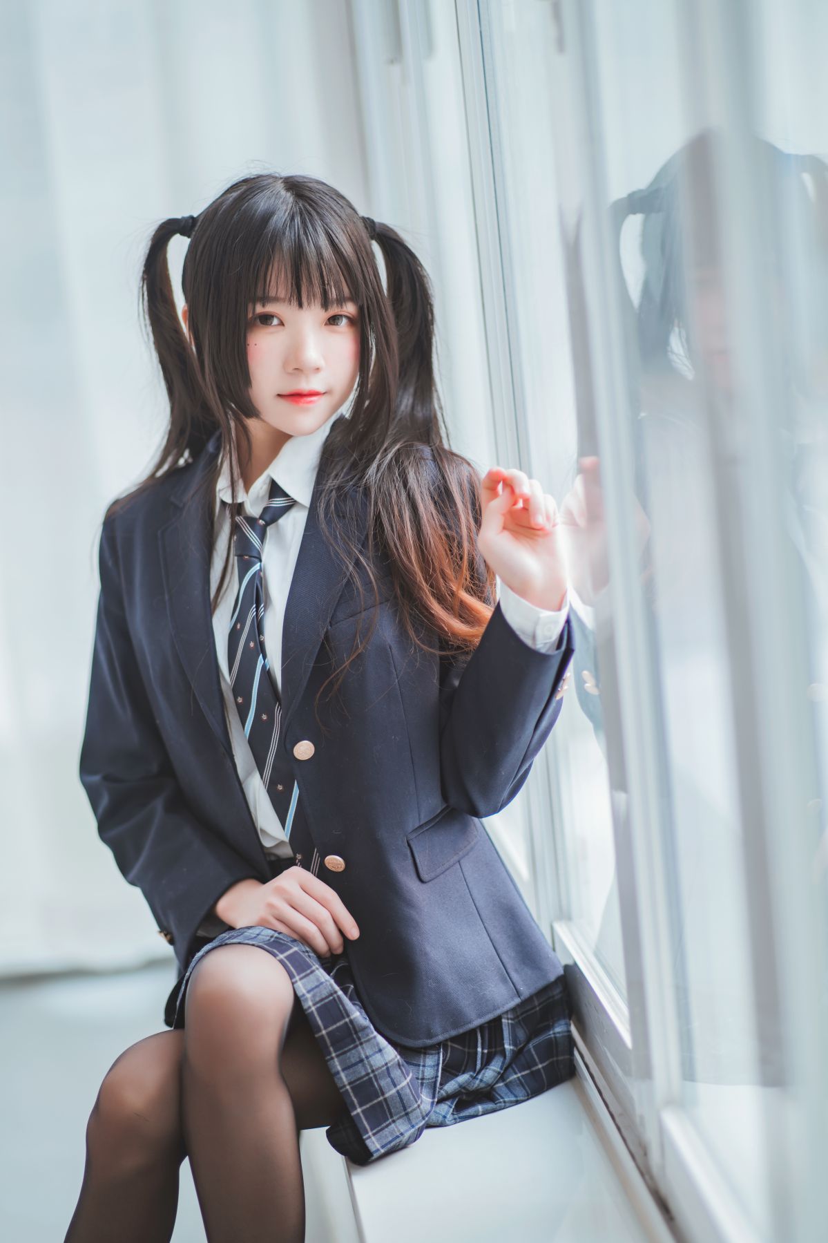 桜桃喵 – 冬季制服丝秀插图8