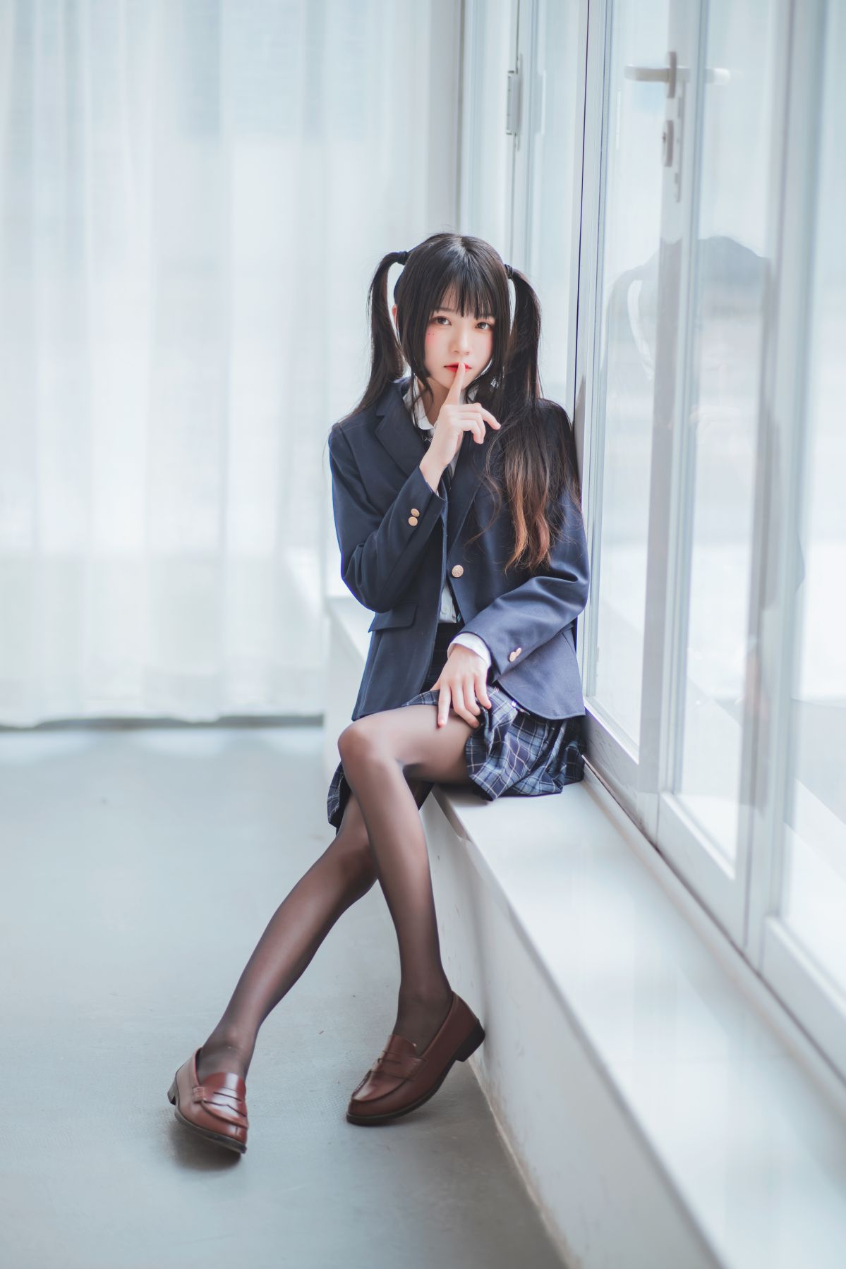 桜桃喵 – 冬季制服丝秀插图9