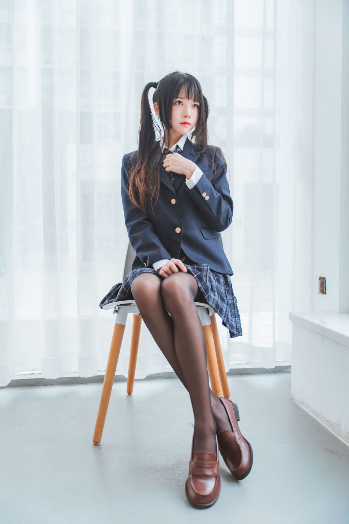 桜桃喵 – 冬季制服丝秀插图6