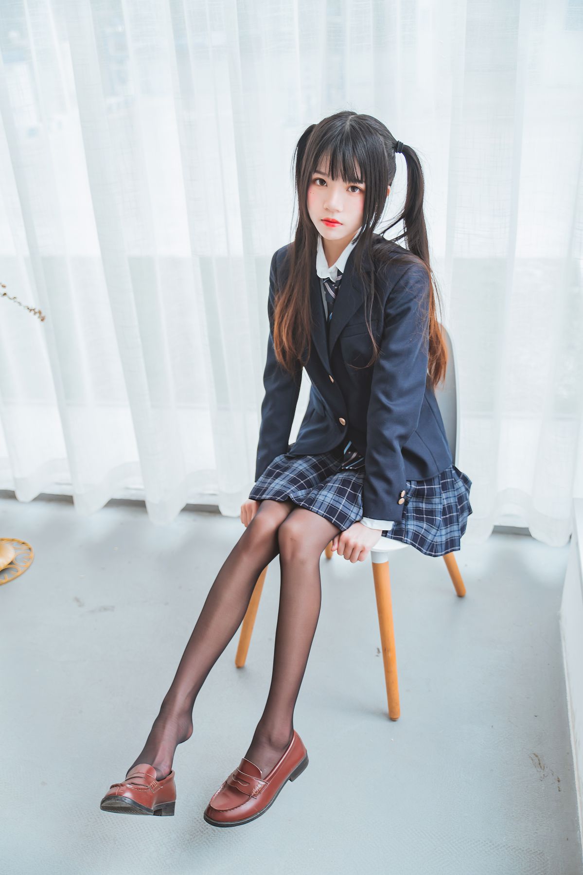 桜桃喵 – 冬季制服丝秀插图7