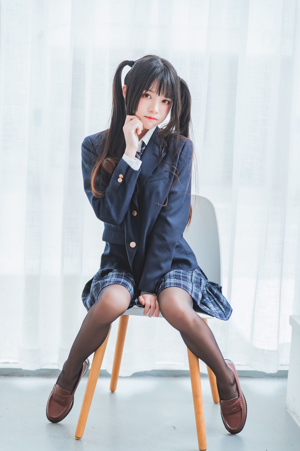 桜桃喵 – 冬季制服丝秀插图1