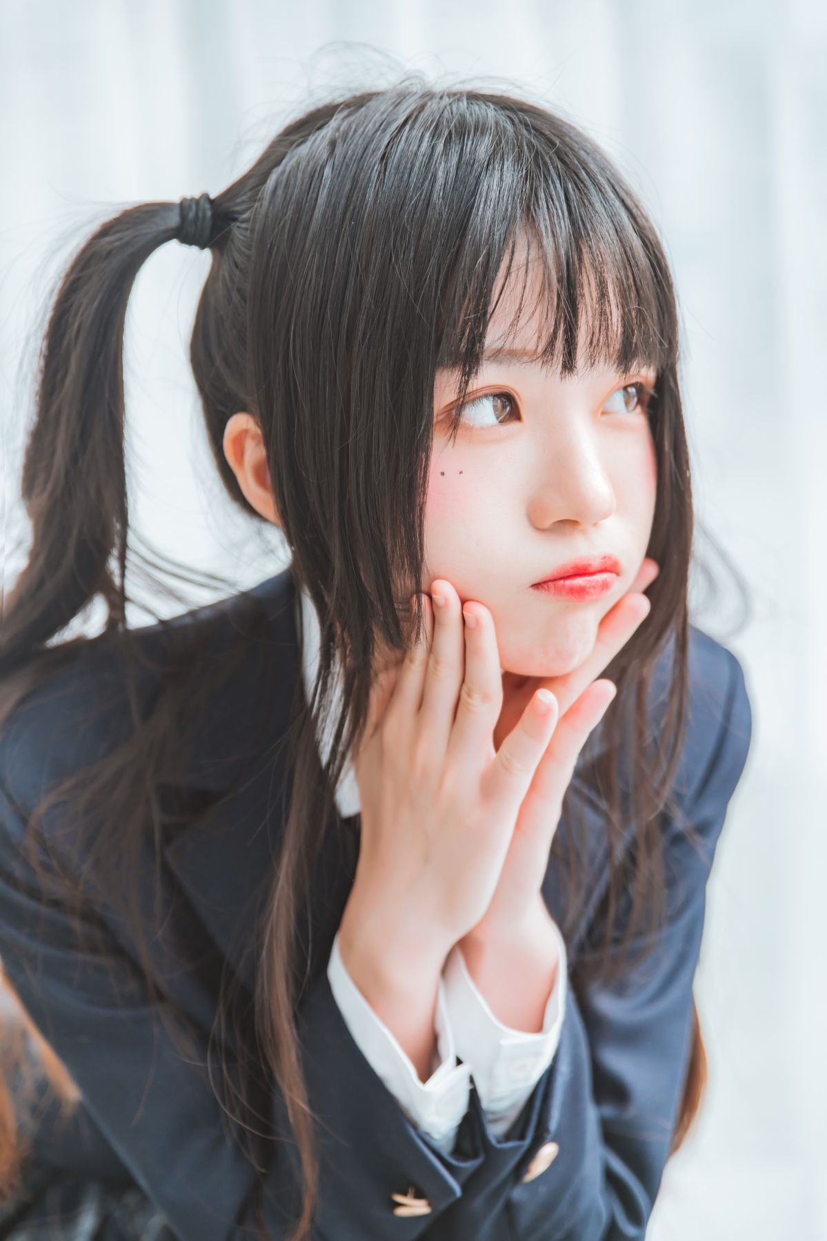 桜桃喵 – 冬季制服丝秀插图1
