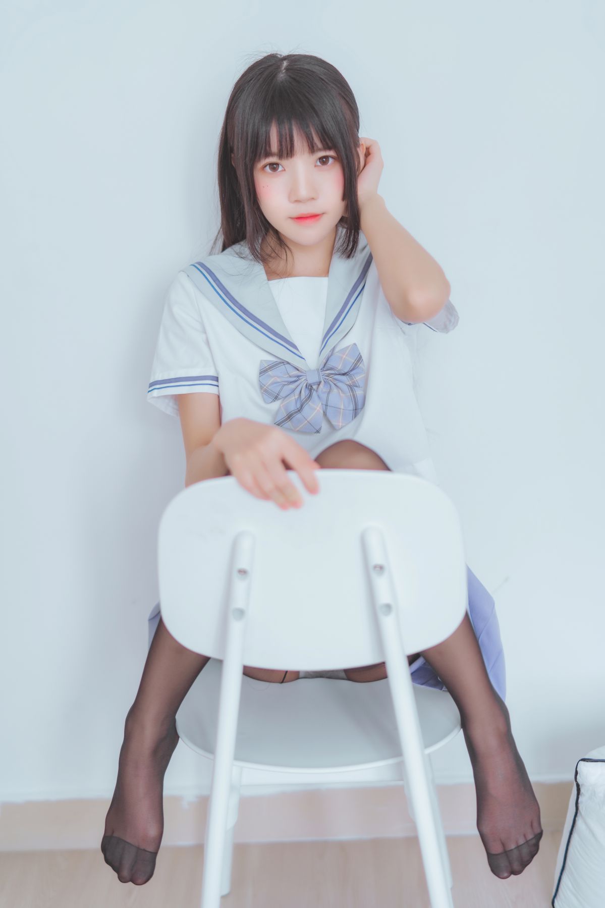 桜桃喵 – 校服黑丝插图4