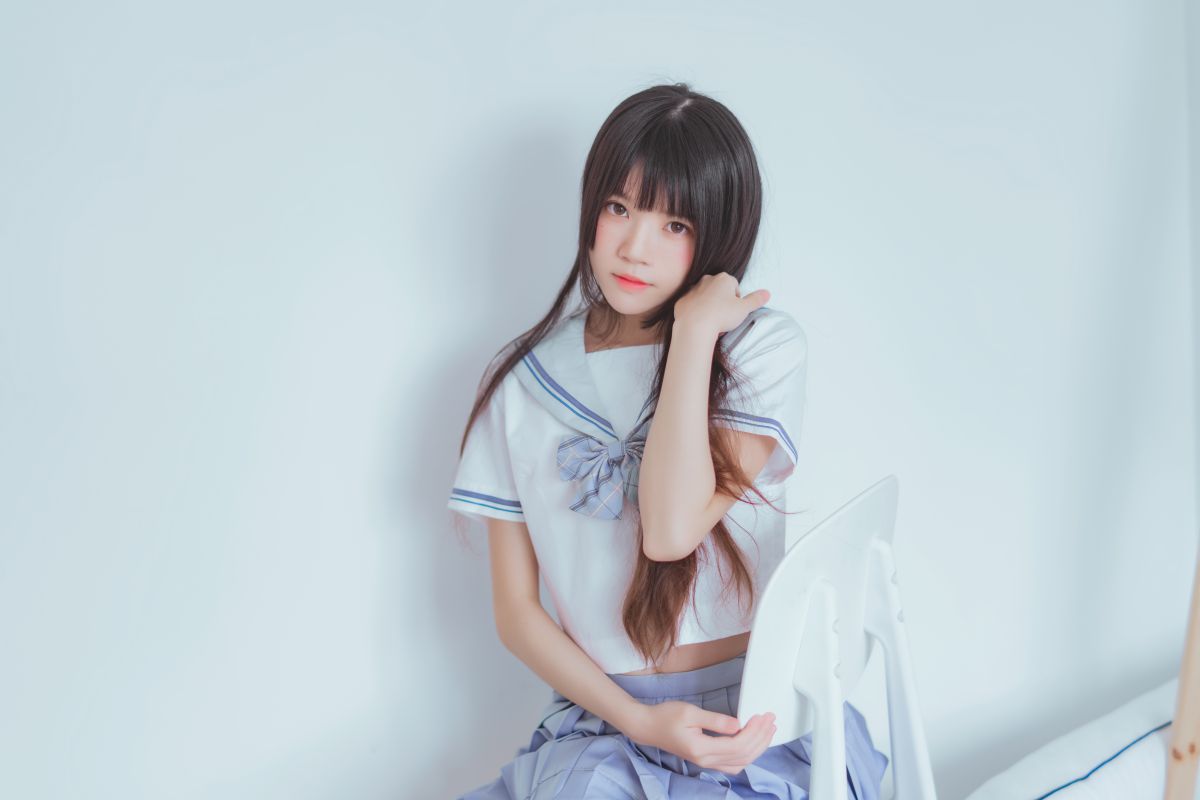 桜桃喵 – 校服黑丝插图7