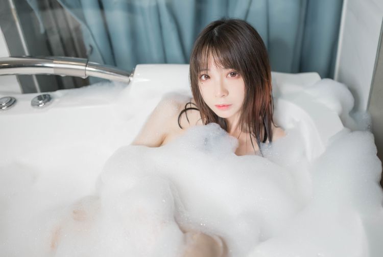 16-疯猫-泡泡浴插图3
