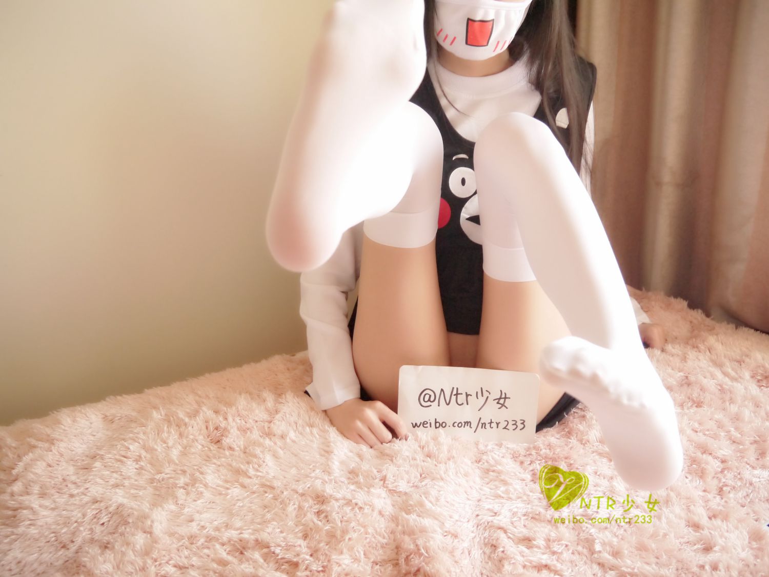 nrt少女-配套白过膝袜无内真空 薄黑纱内裤黑过膝袜插图9