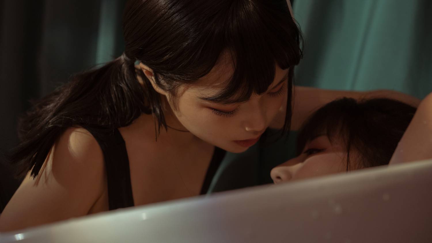 七月喵子-黑白双人浴缸插图8