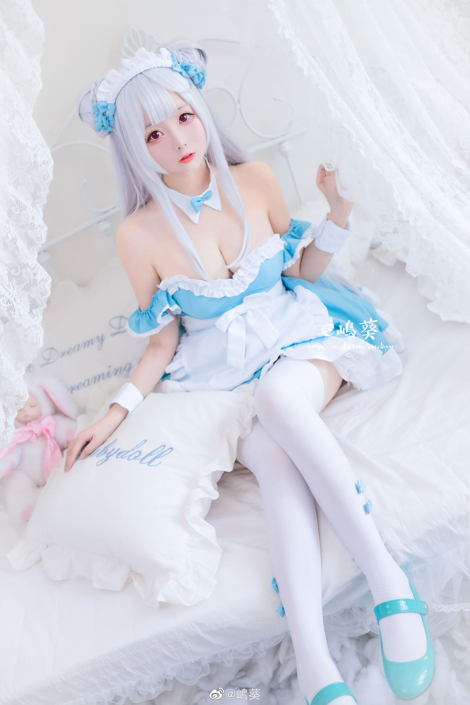 微博美女嶋葵小天鹅女仆插图9