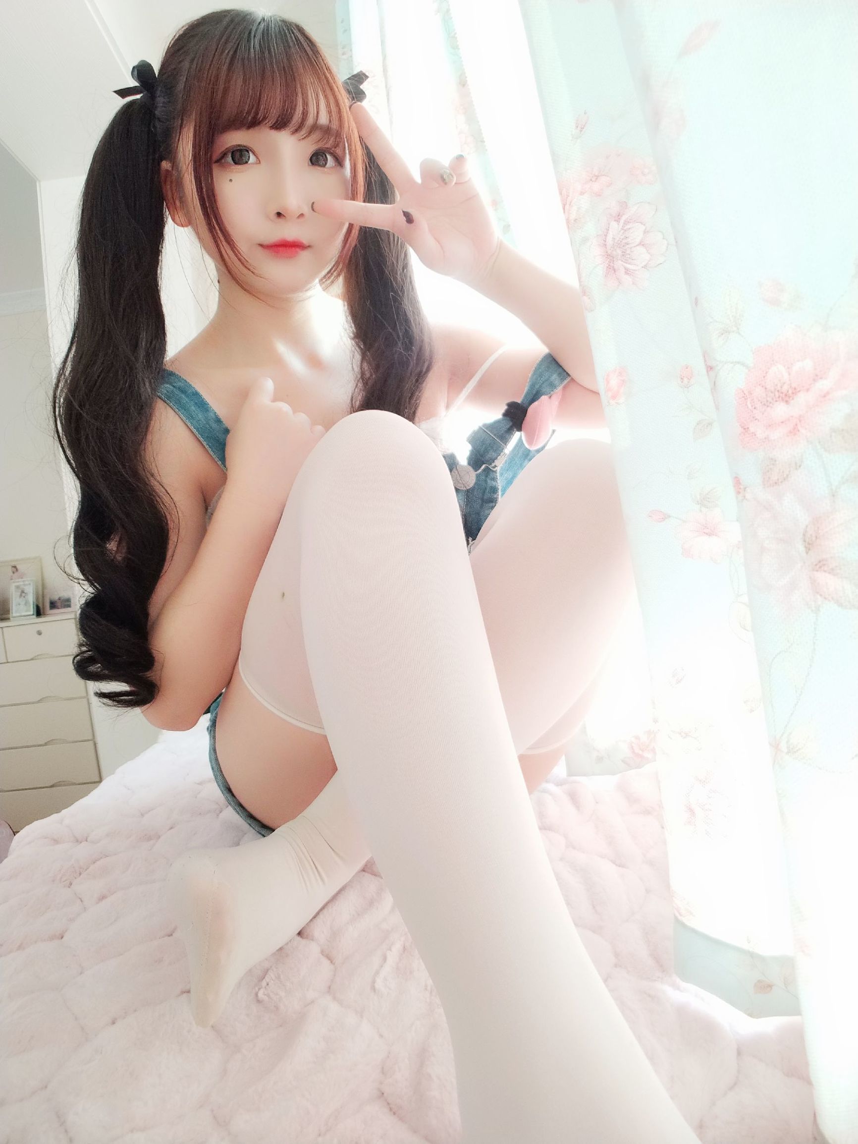 二次元美女古川kagura牛仔吊带短裤插图8