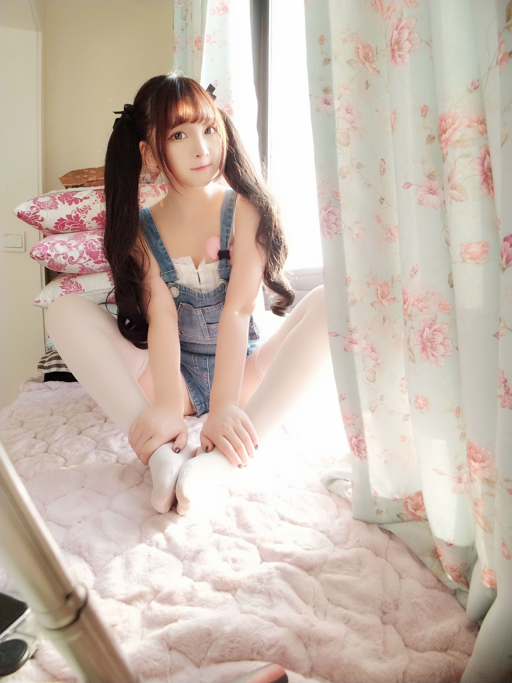 二次元美女古川kagura牛仔吊带短裤插图9