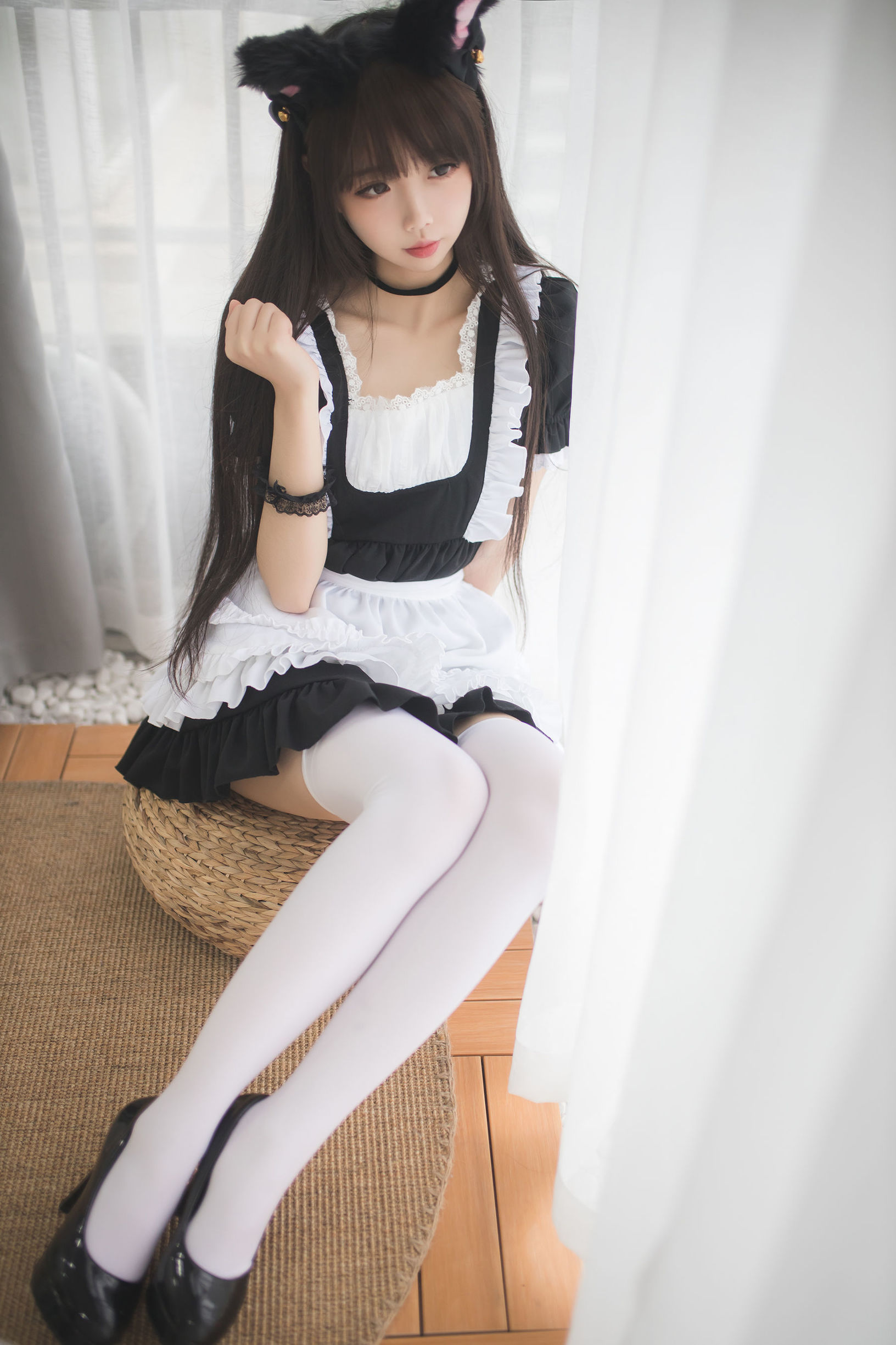 Cos小姐姐雪琪白丝女仆插图
