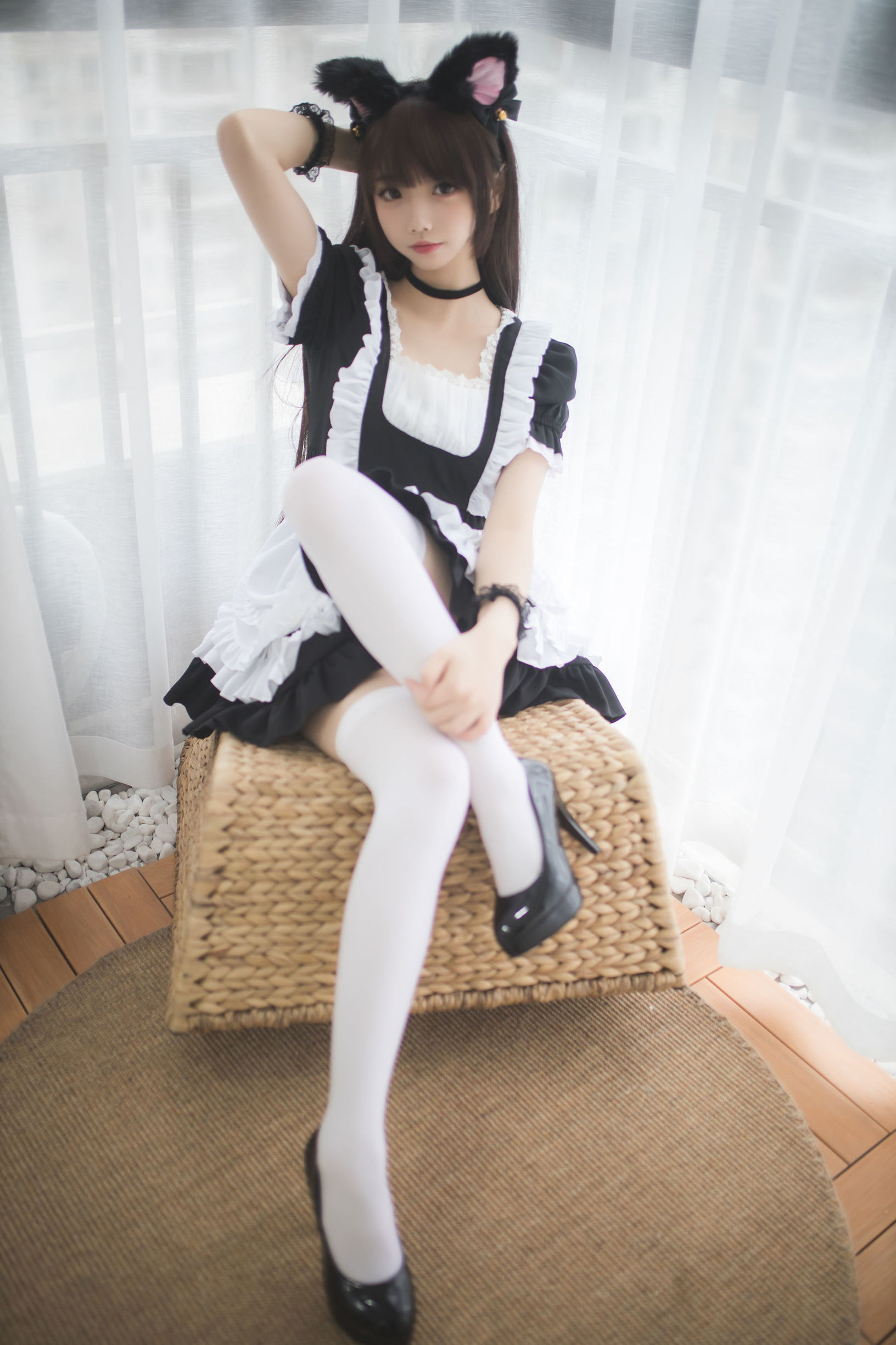 Cos小姐姐雪琪白丝女仆插图2