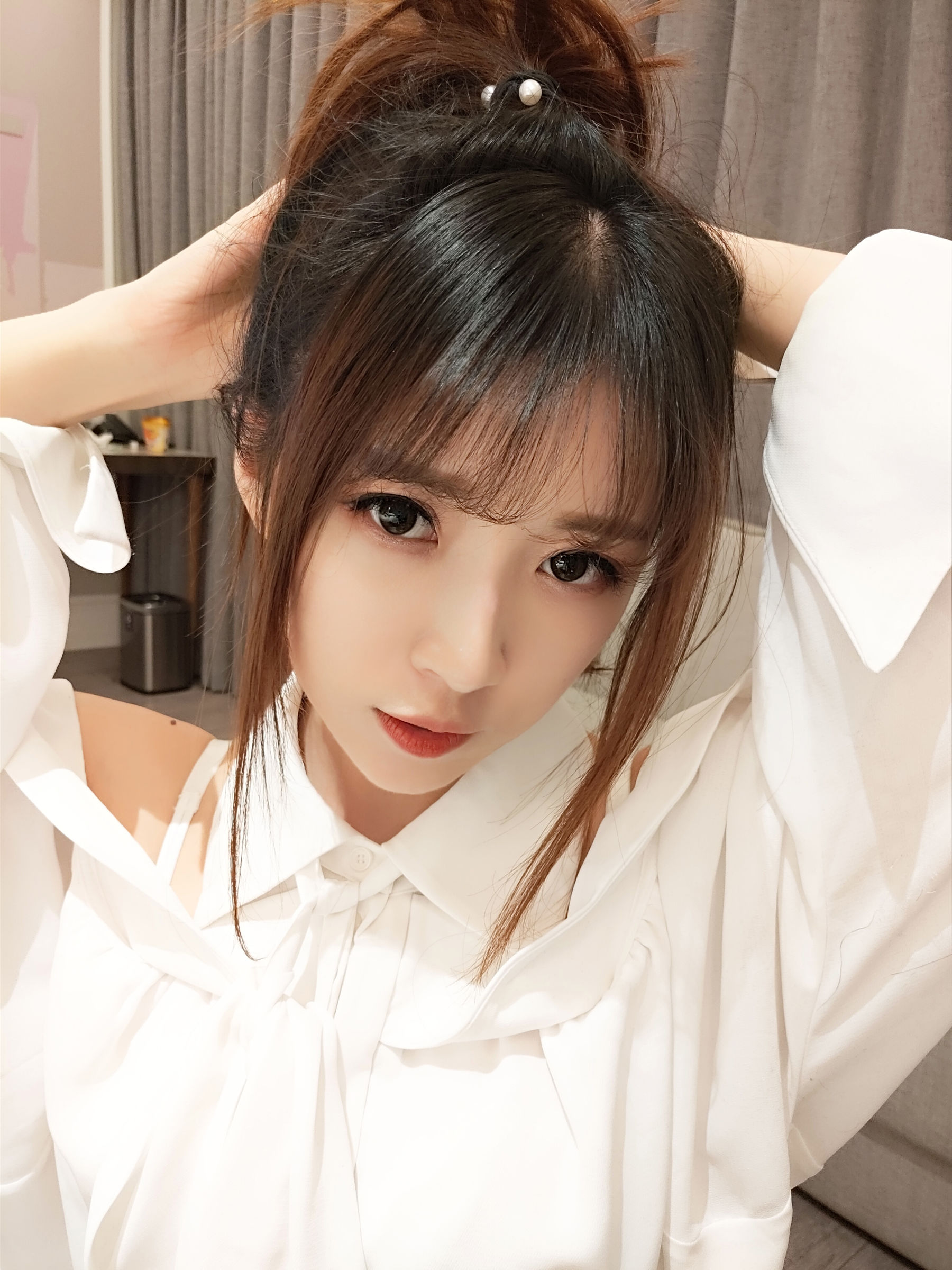 小女巫露娜–条纹提花白衬衣插图7