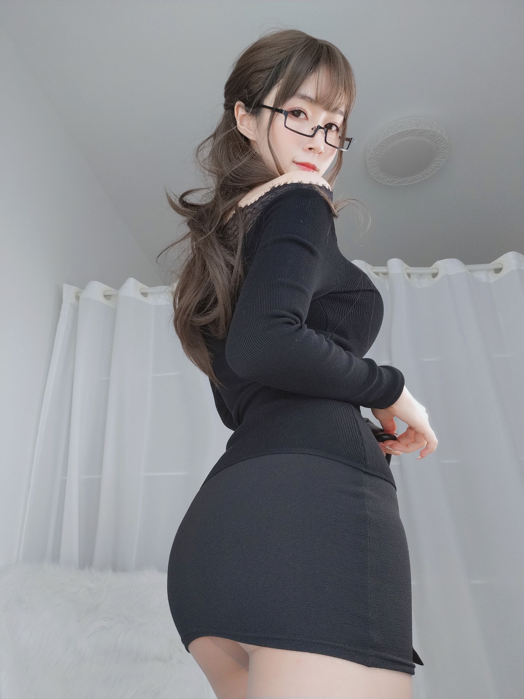 Coser小姐姐白银81–黑西服插图5