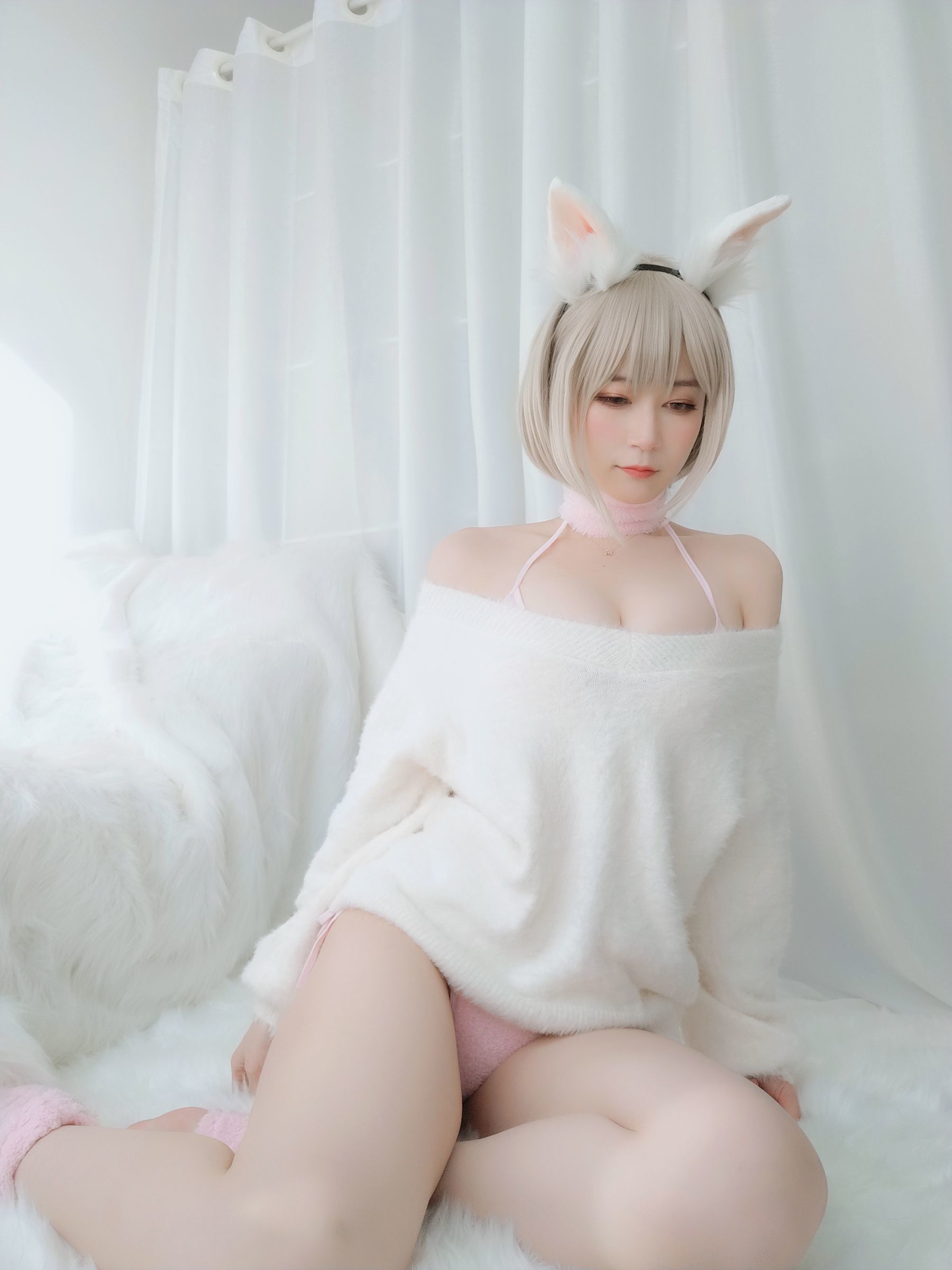 Coser小姐姐白银81《小白兔》插图1