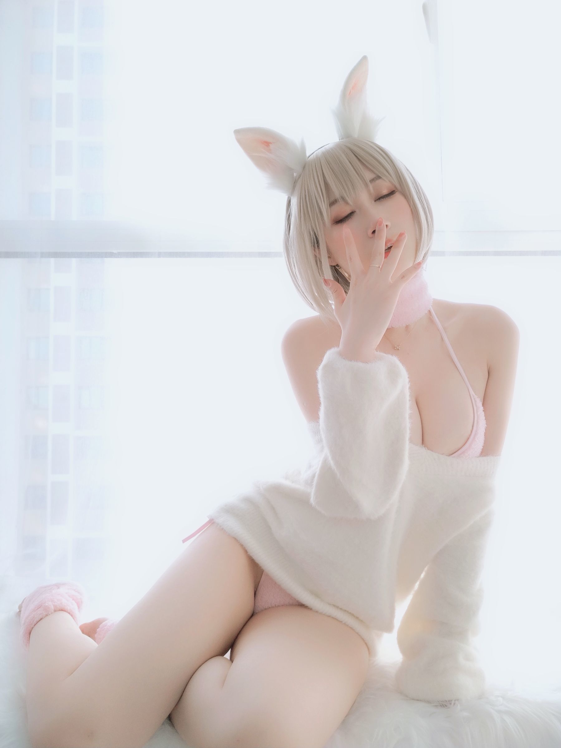 Coser小姐姐白银81《小白兔》插图
