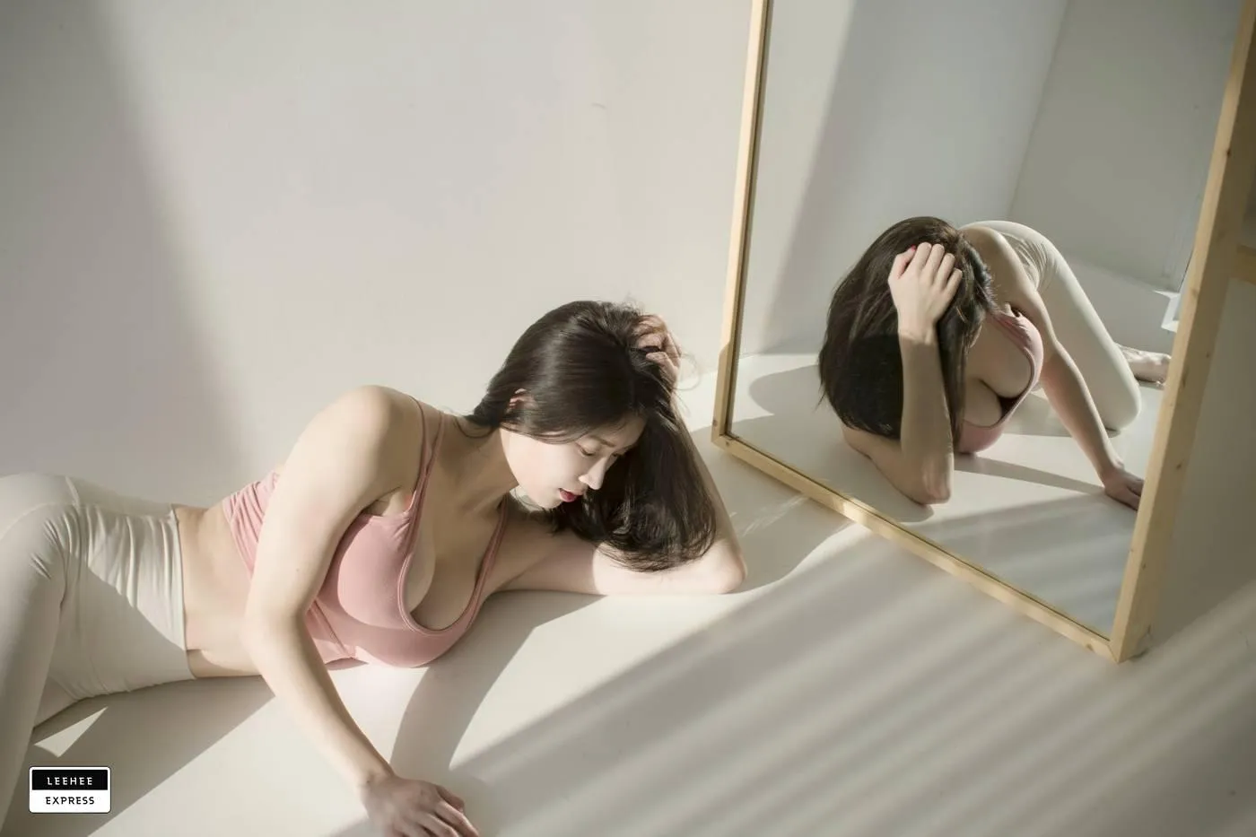 [LeeheeExpress]089 LEND-002 – Min.E[42P]插图1
