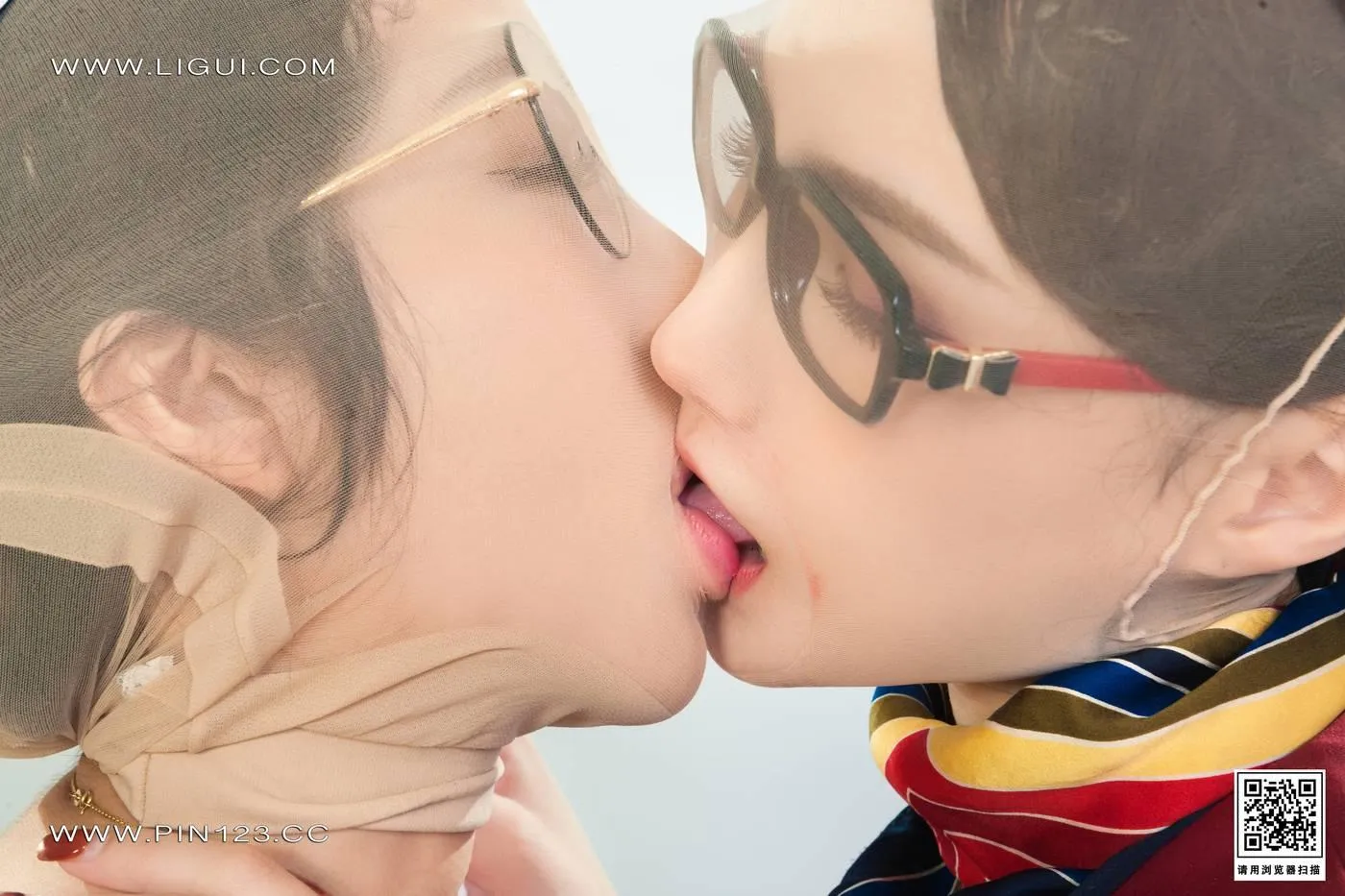 [Ligui丽柜]2022.11.11 双生花-空中丝欲 汐汐＆心心[98P]插图6