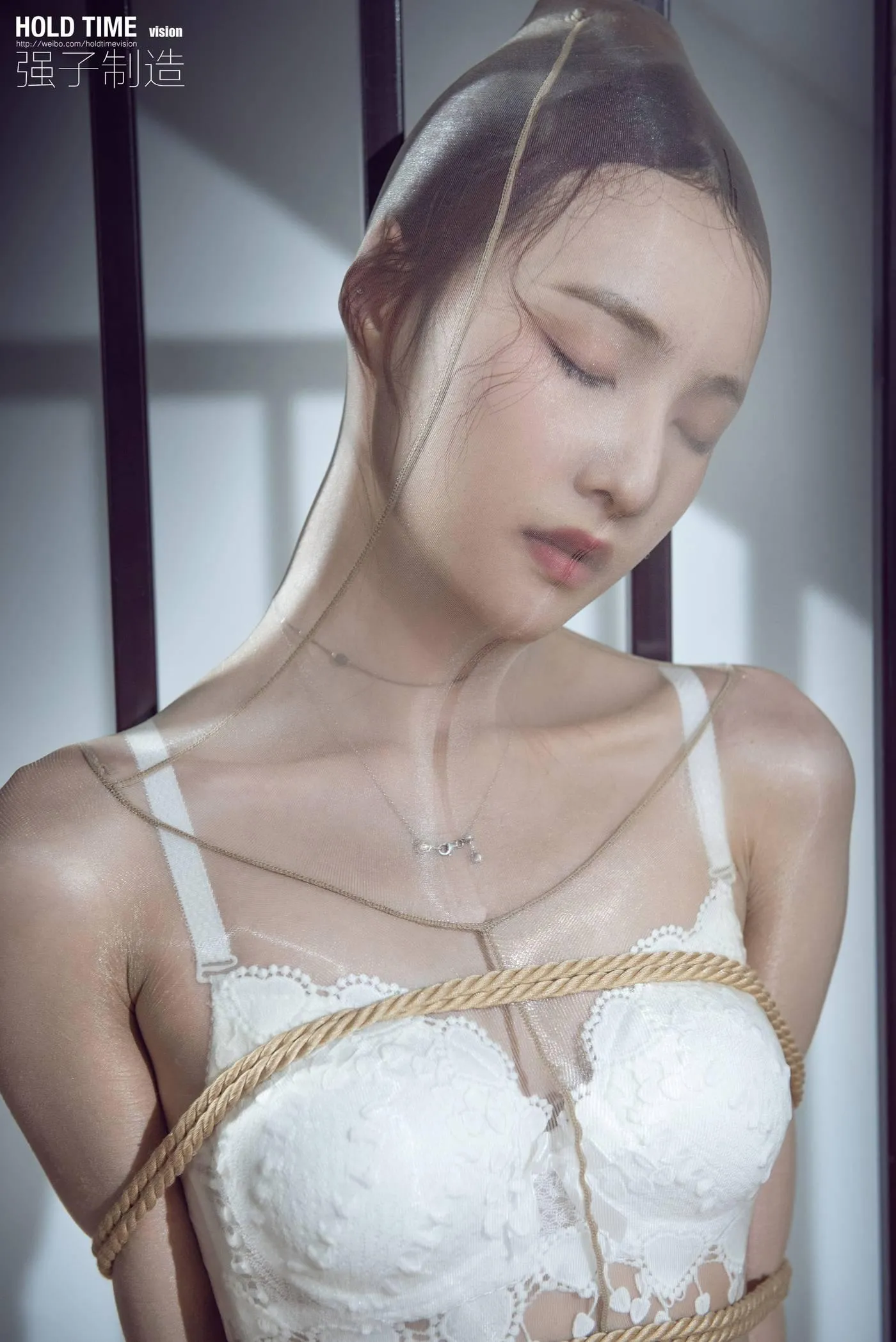 [Ligui丽柜]2022.08.13 颜丝紧缚 心心[109P]插图