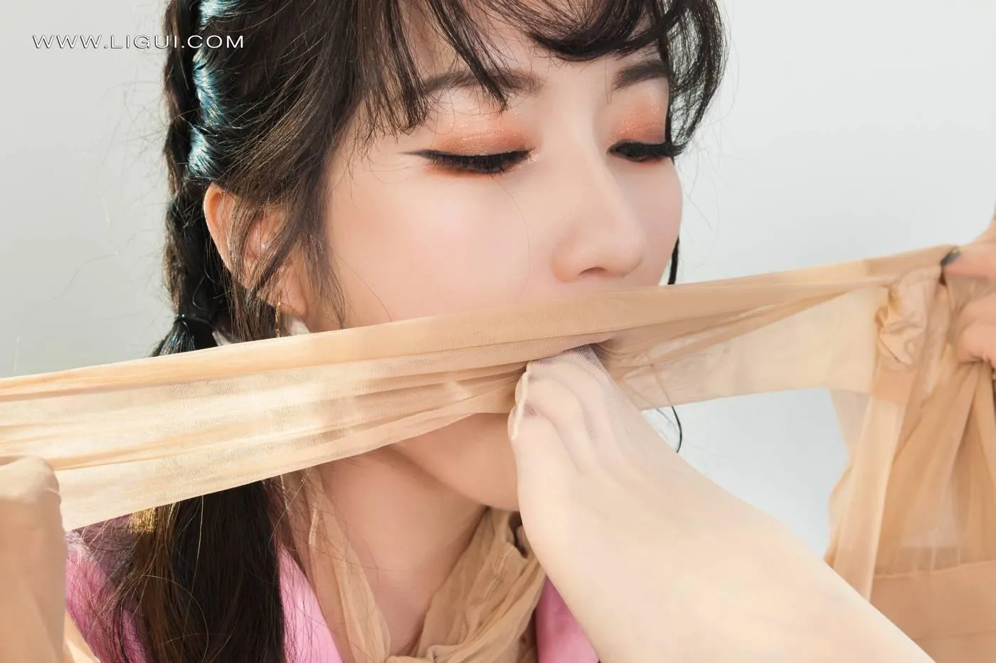 [Ligui丽柜]2022.03.28《双生花-丝欲双生》兔子&汐汐[71P]插图7