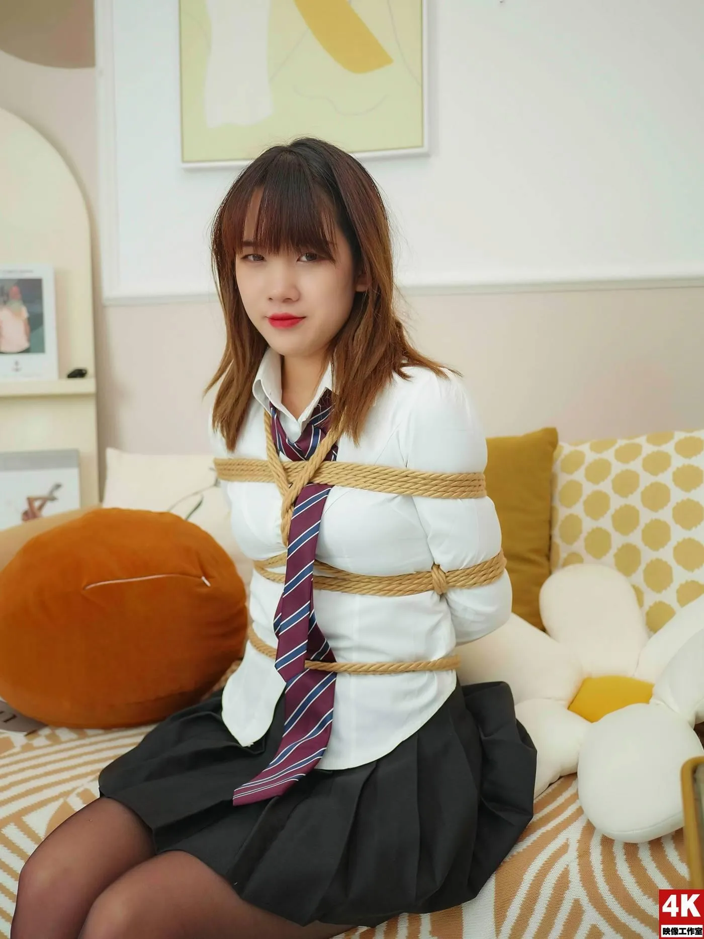 [Ligui丽柜]2022.09.16 你的JK女孩被绑起来 果果吖[54P]插图5