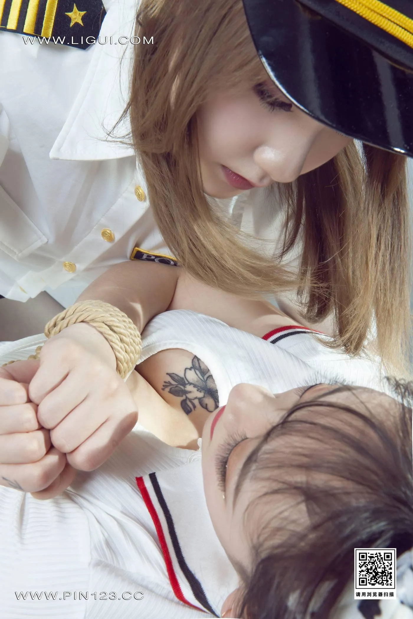 [Ligui丽柜]2023.01.30 双生花-虐恋双生 小熊&心心[88P]插图1