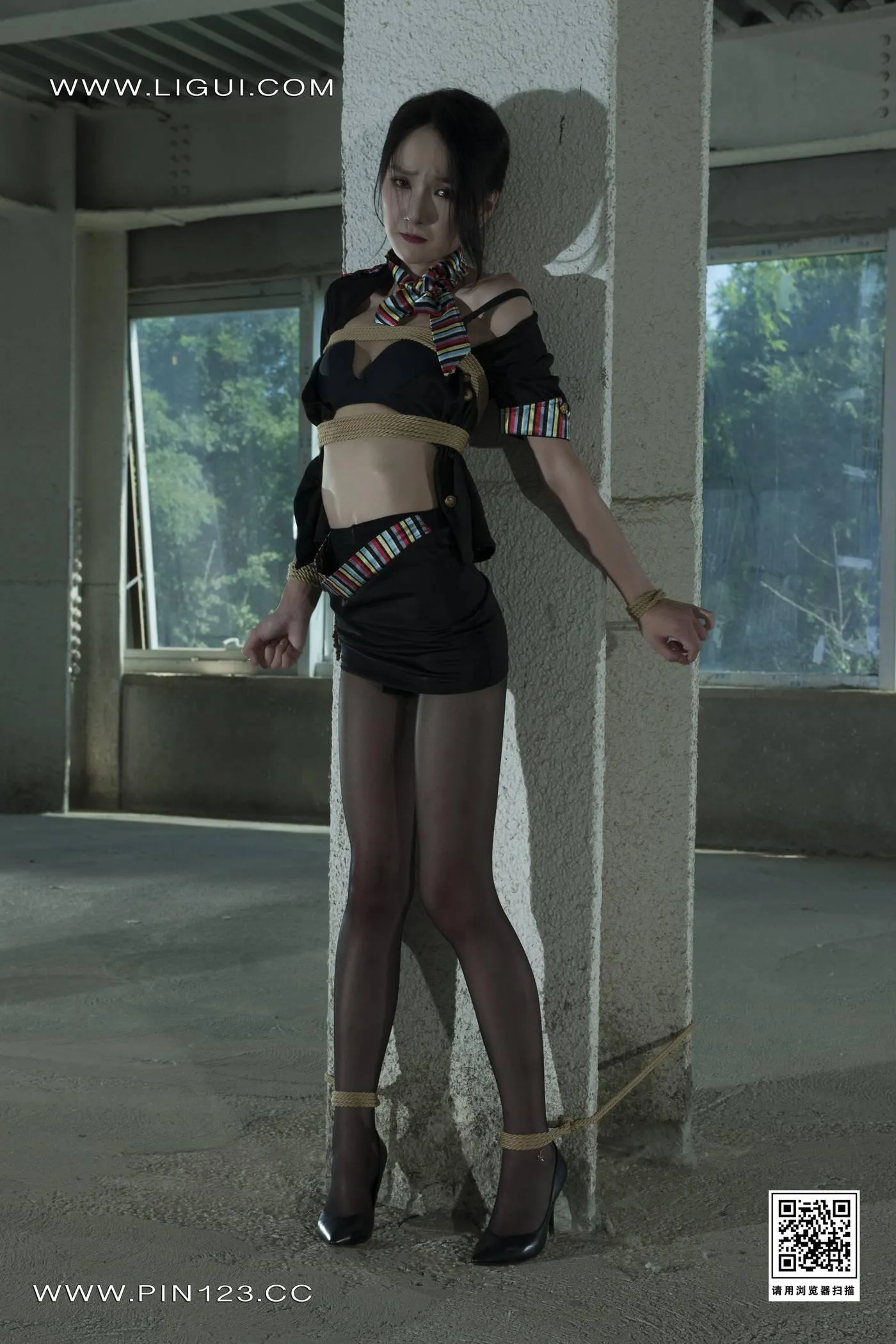 [Ligui丽柜]2022.09.02 劫持空姐 心心[68P]插图9