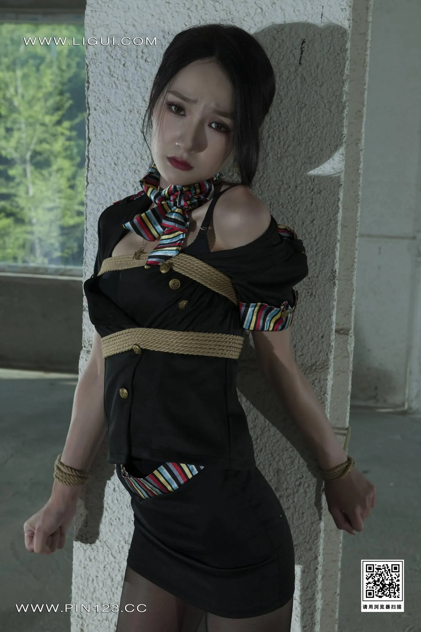[Ligui丽柜]2022.09.02 劫持空姐 心心[68P]插图1