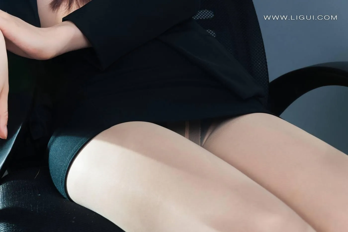 [Ligui丽柜]2022.03.16 《客服的足饮》小航[72P]插图1
