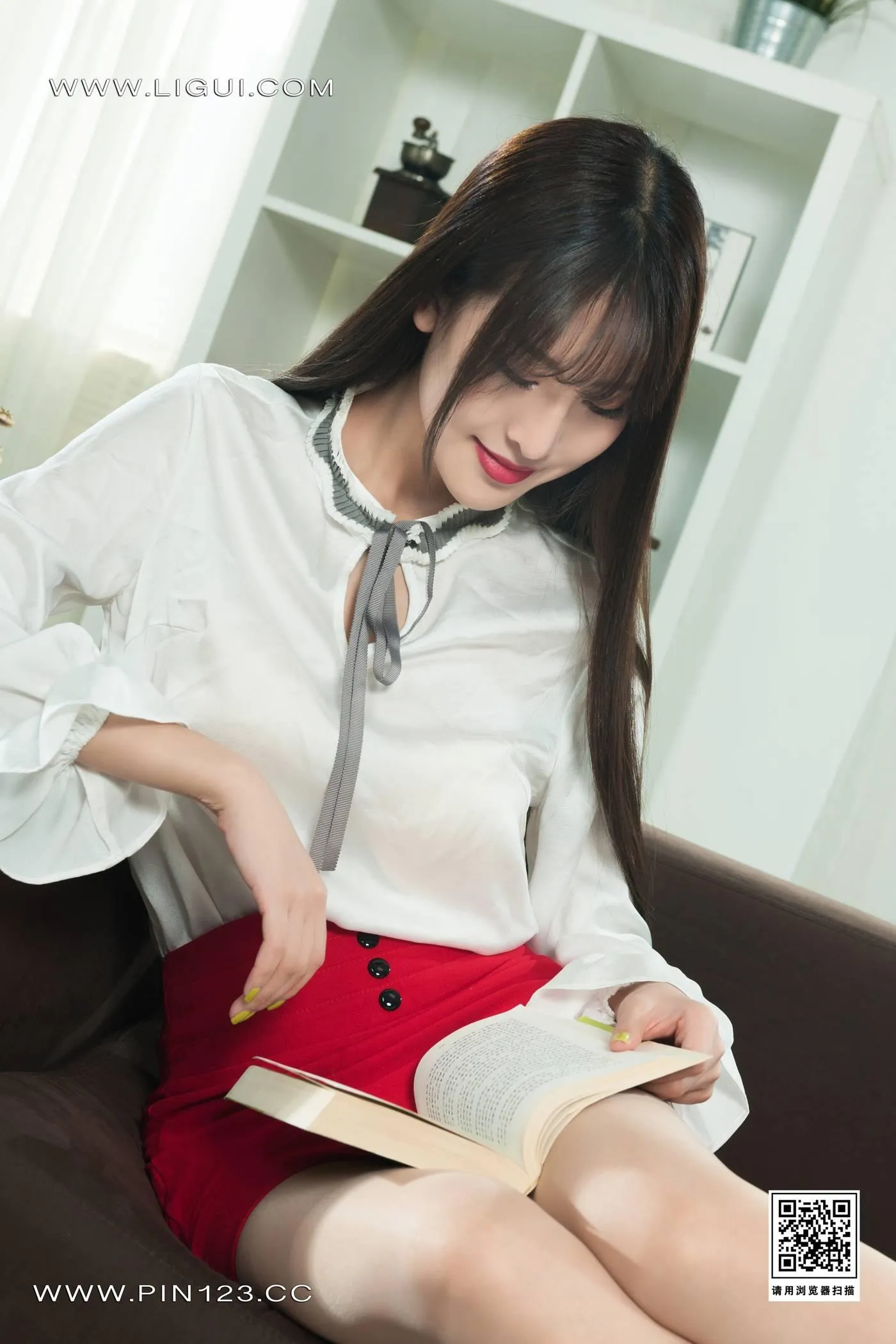 [Ligui丽柜]2022.11.21 职场新秀 梓岩[43P]插图