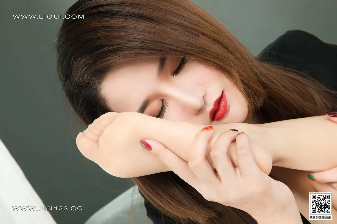 [Ligui丽柜]2022.07.22 双生花-闺蜜情丝 凉儿＆文芮[80P]插图2