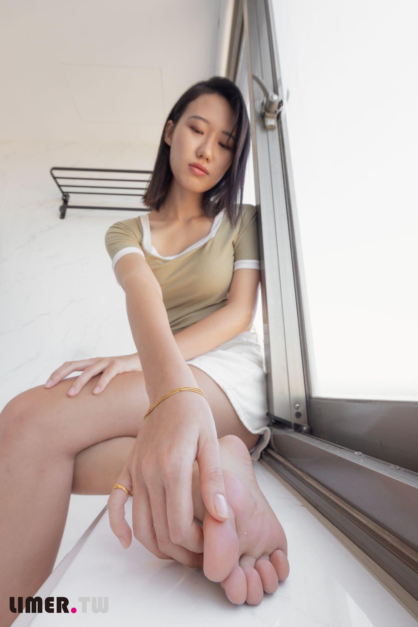 [Limerence] 016 学生素人Sarah裸足首作 [170P]插图6