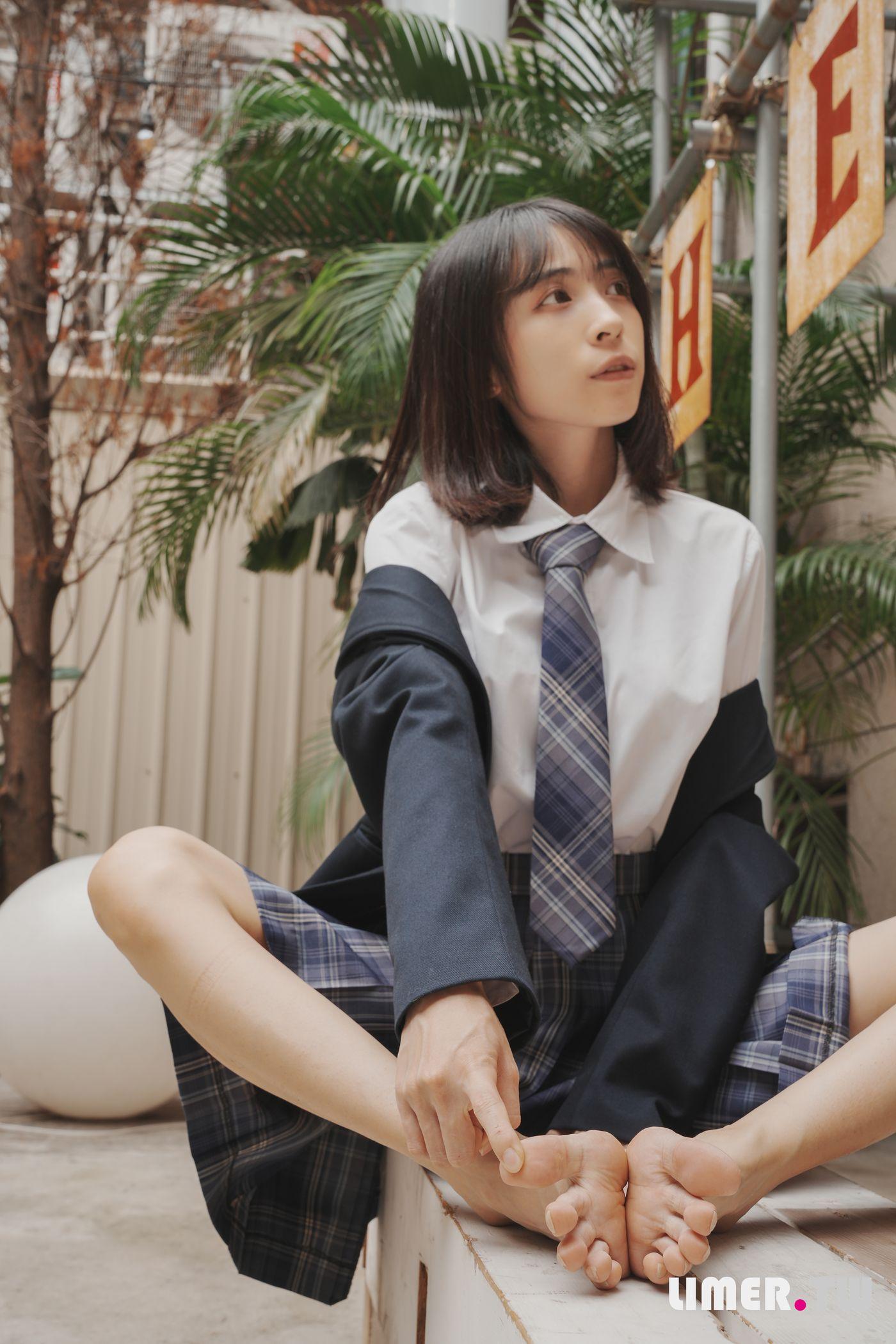 [Limerence] 044 子子 JK小腿袜到裸足的偷窥视角 [181P]插图5