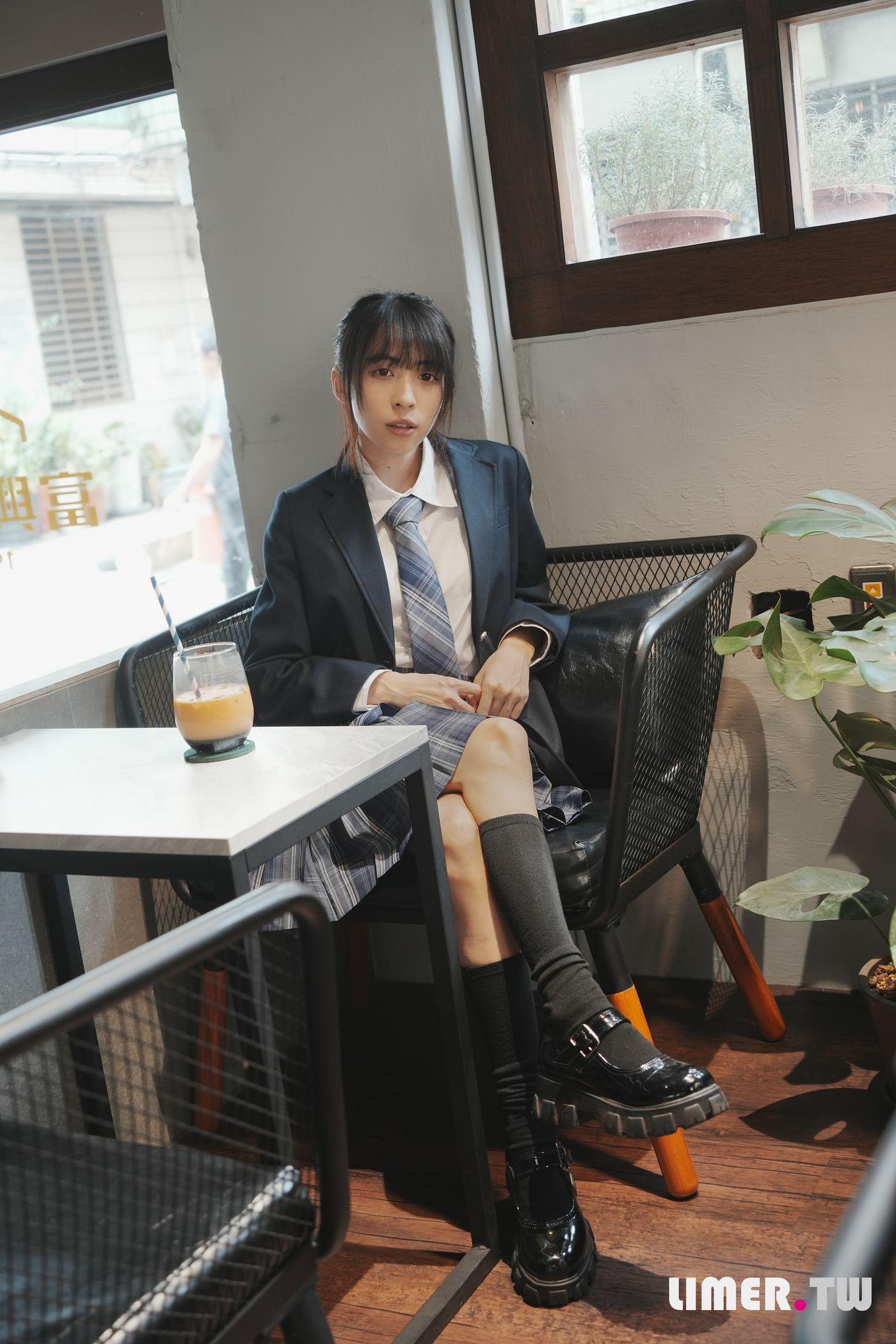 [Limerence] 044 子子 JK小腿袜到裸足的偷窥视角 [181P]插图9