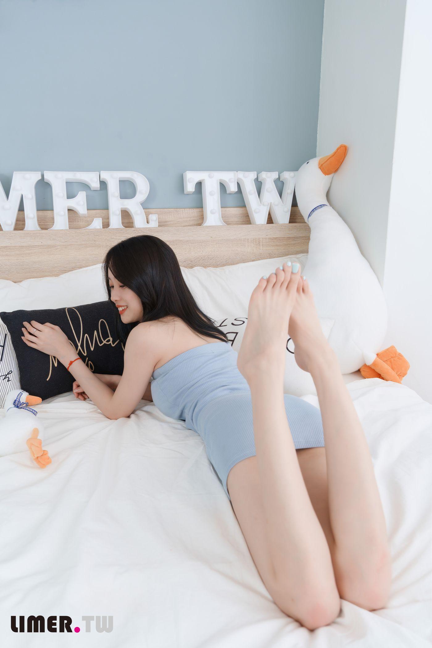 [Limerence] 041 极品女神Sammy 嫩足玩弄穆勒鞋 [145P]插图9