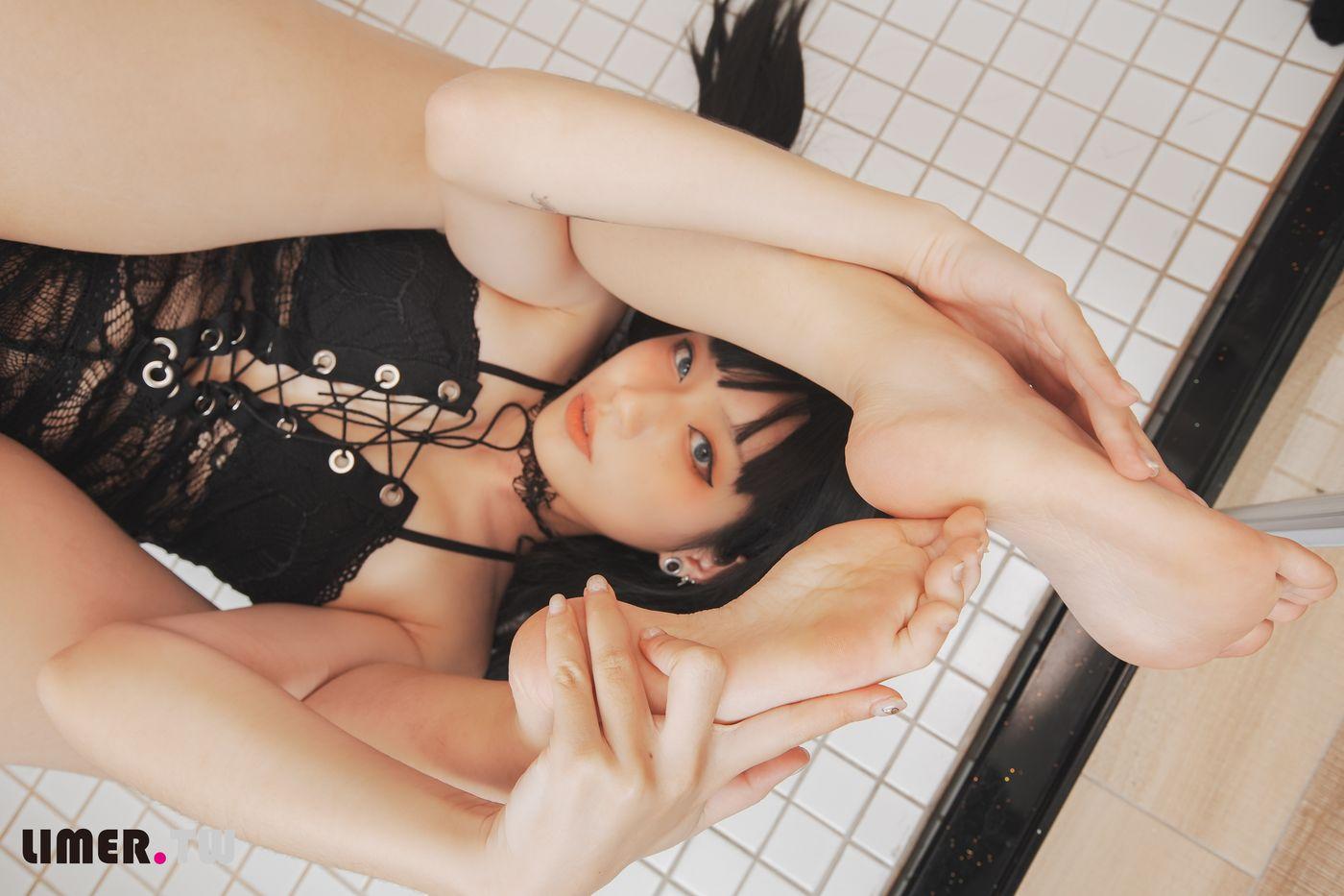 [Limerence] 022 Yuni超美黑丝裸足加足拓 [136P]插图5