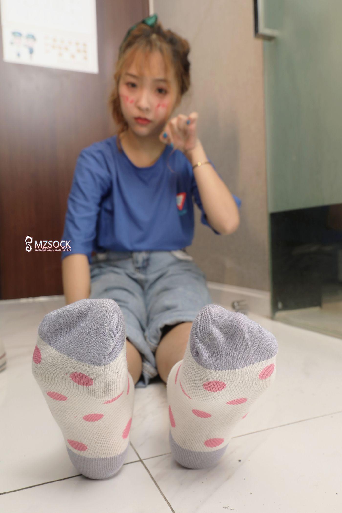 [MZSOCK]爱美足 NO.077 Ella！[84P]插图1