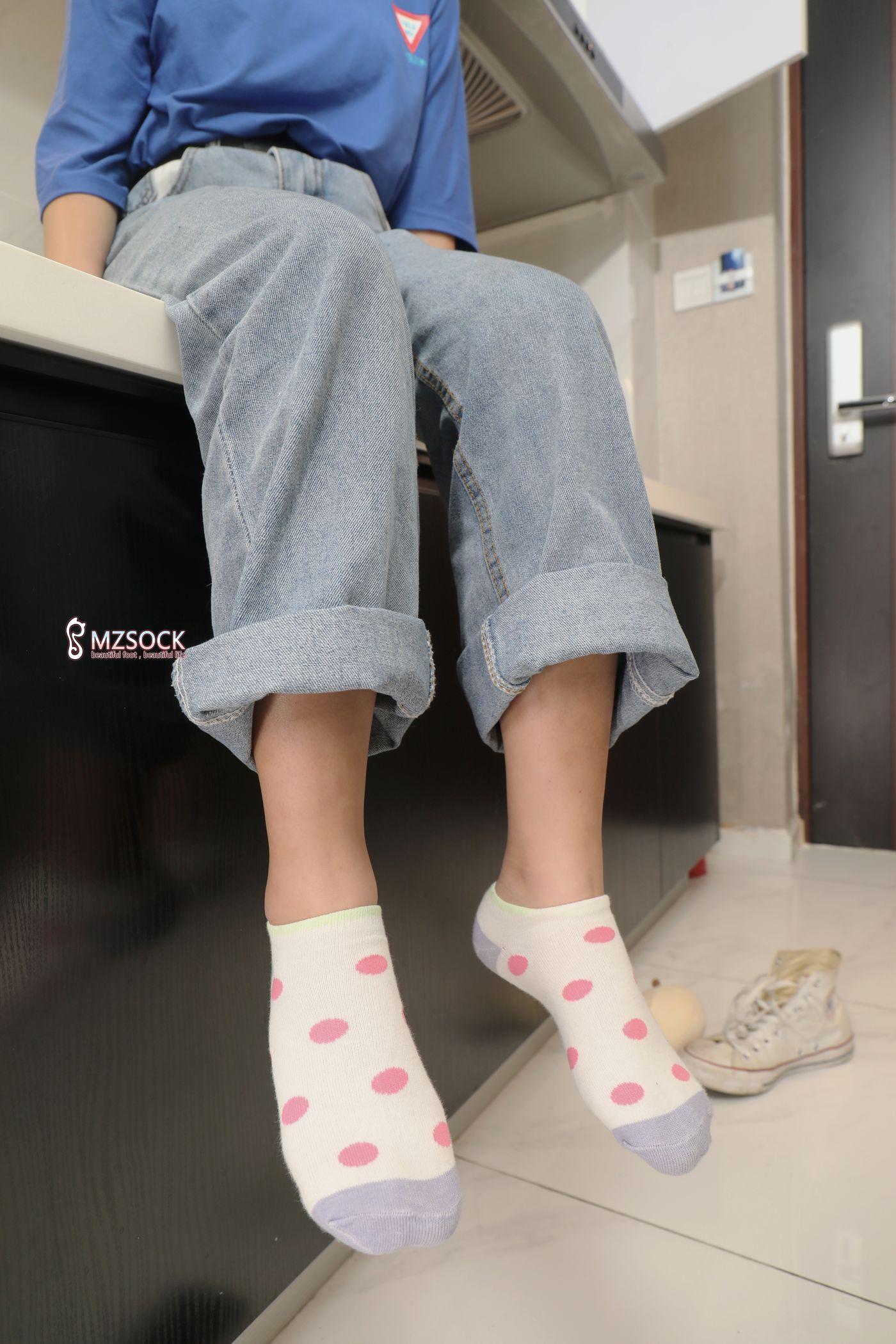 [MZSOCK]爱美足 NO.077 Ella！[84P]插图3