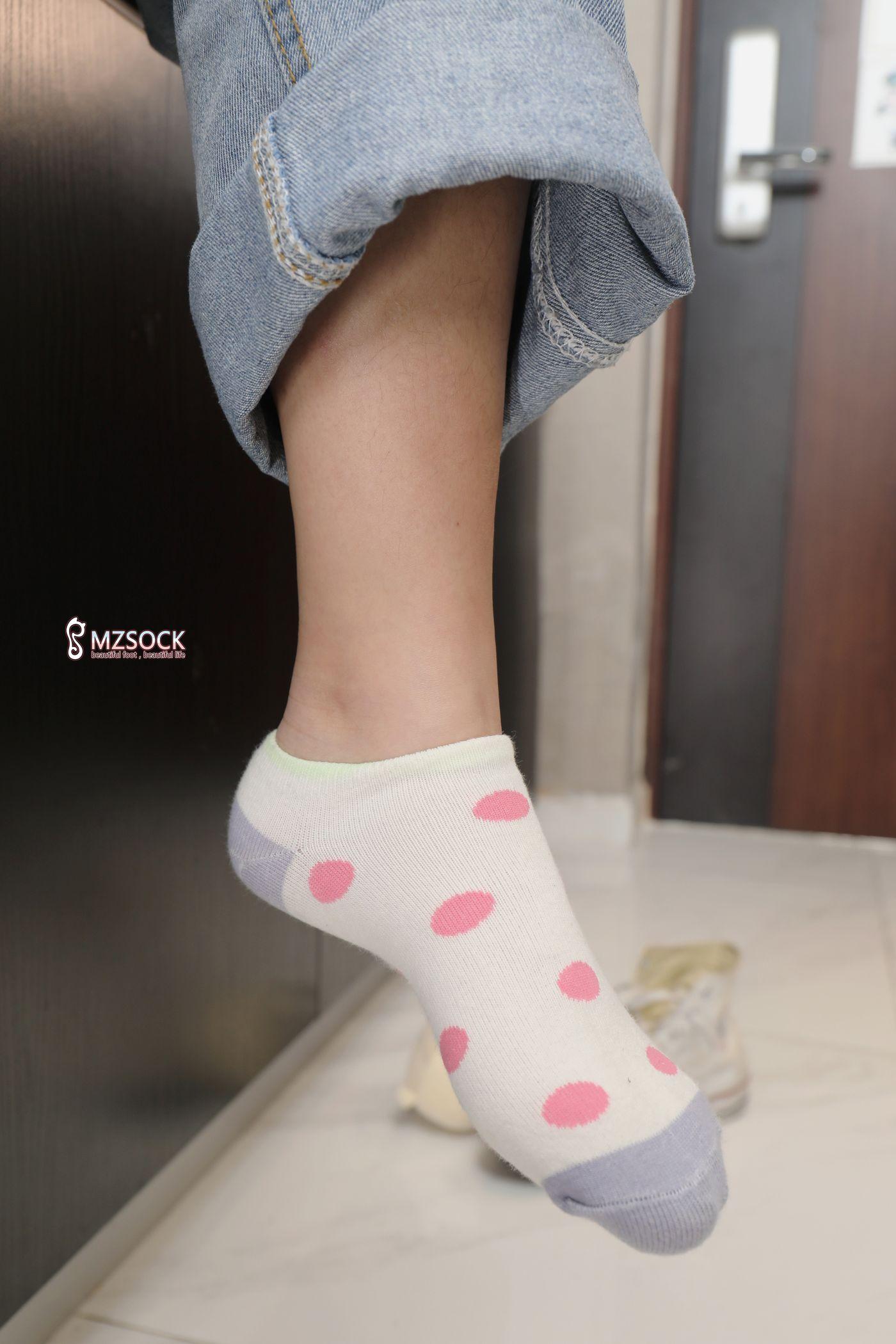 [MZSOCK]爱美足 NO.077 Ella！[84P]插图4