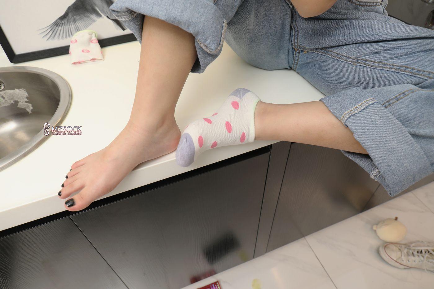 [MZSOCK]爱美足 NO.077 Ella！[84P]插图