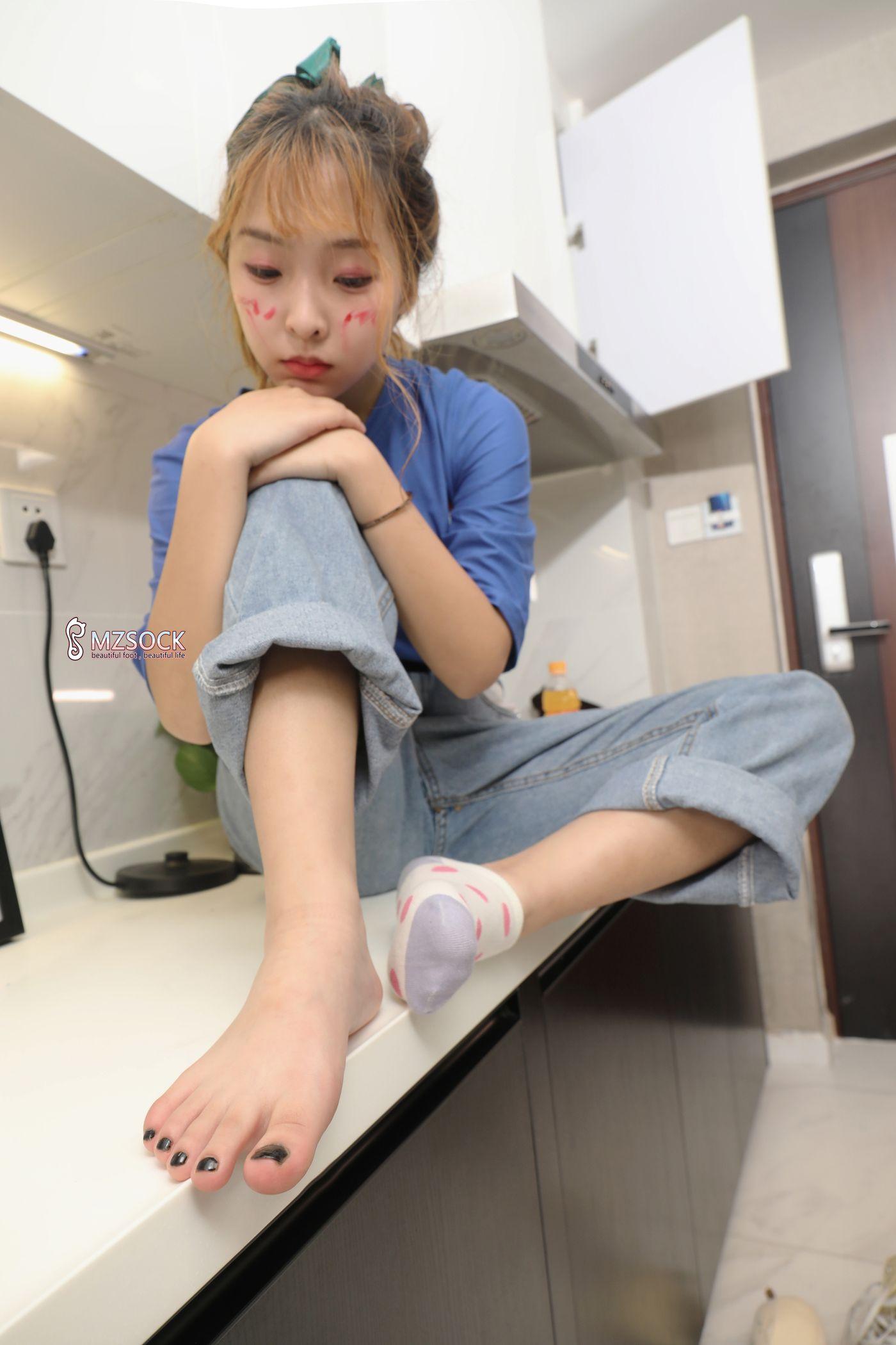 [MZSOCK]爱美足 NO.077 Ella！[84P]插图2
