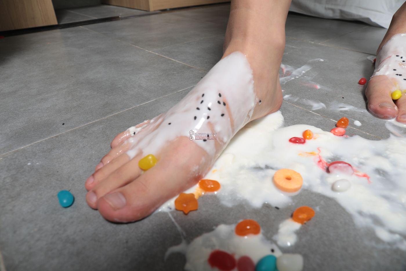 [MZSOCK]爱美足 NO.035 陌陌[130P]插图2